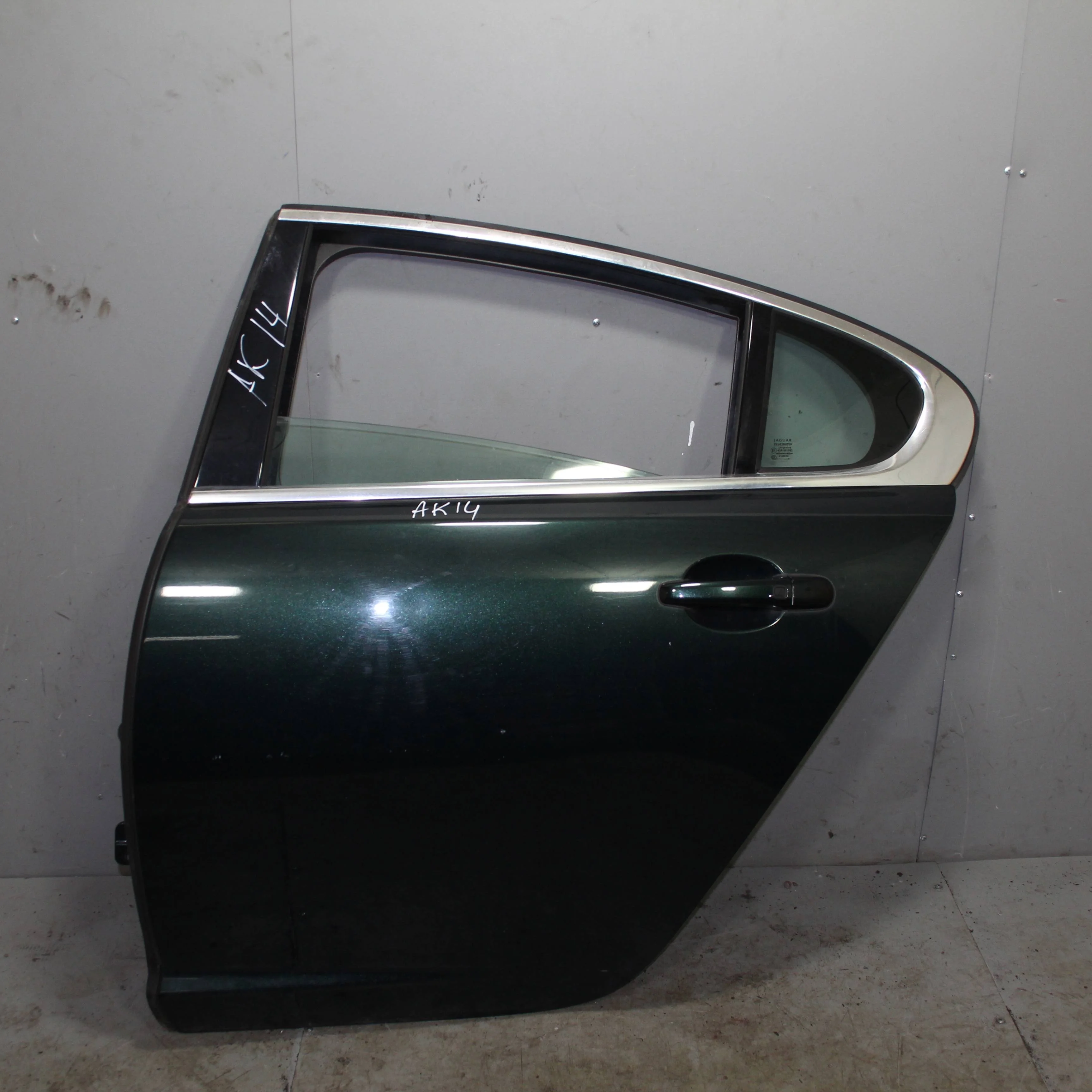 Дверь задняя левая JAGUAR XF I (2007—2011)