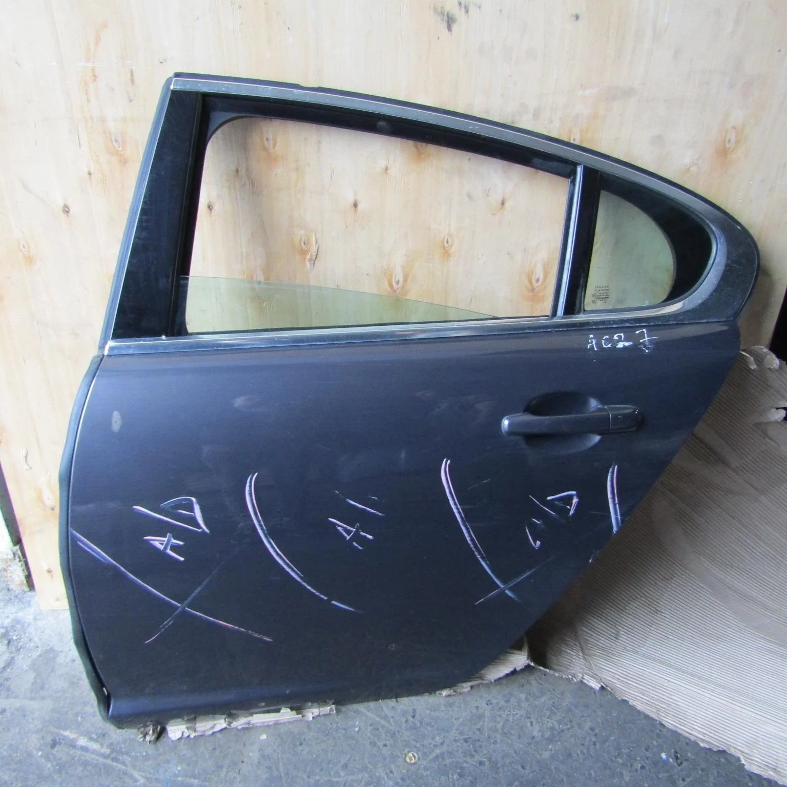 Дверь задняя левая JAGUAR XF I (2007—2011)