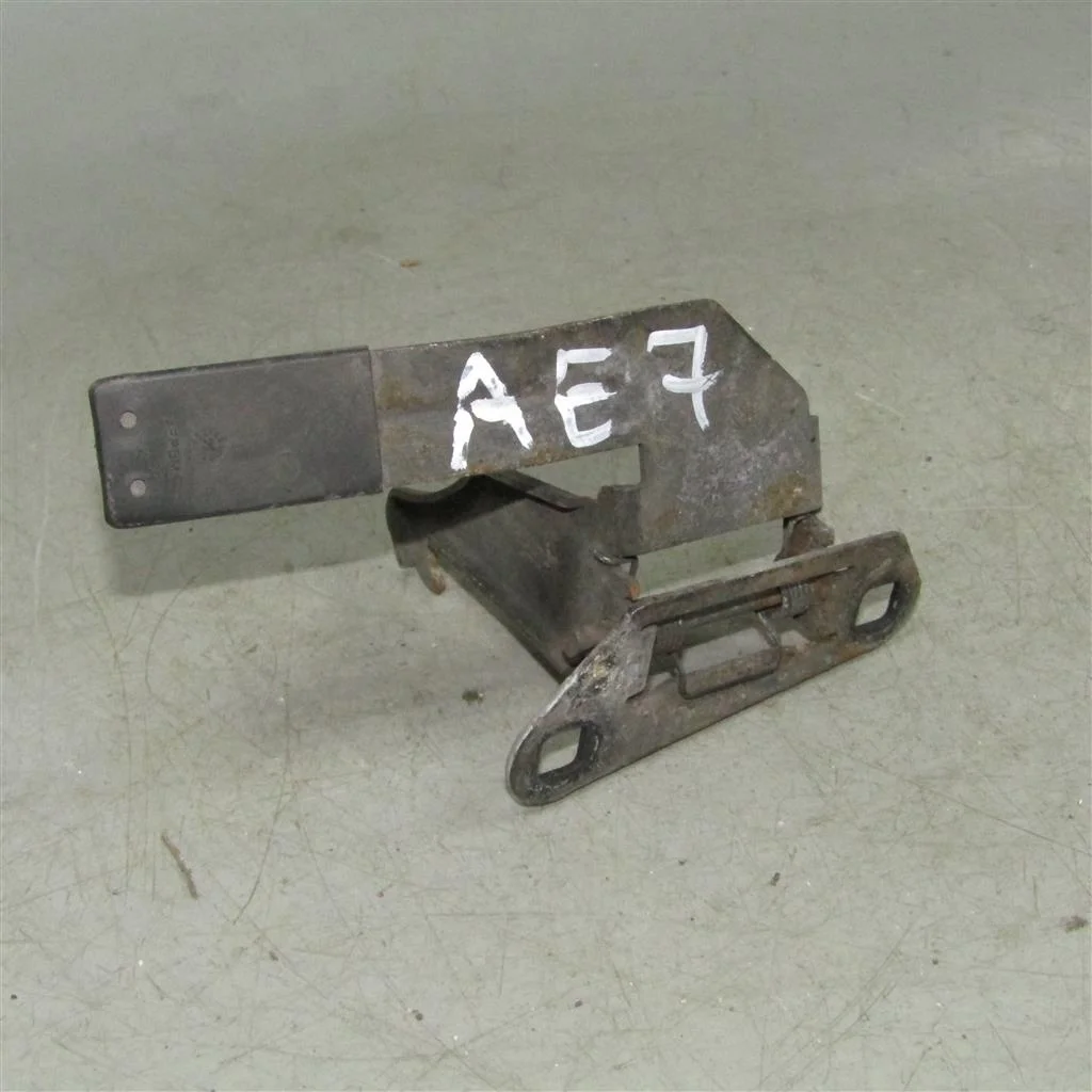 Крючок капота JAGUAR XF I (2007—2011)