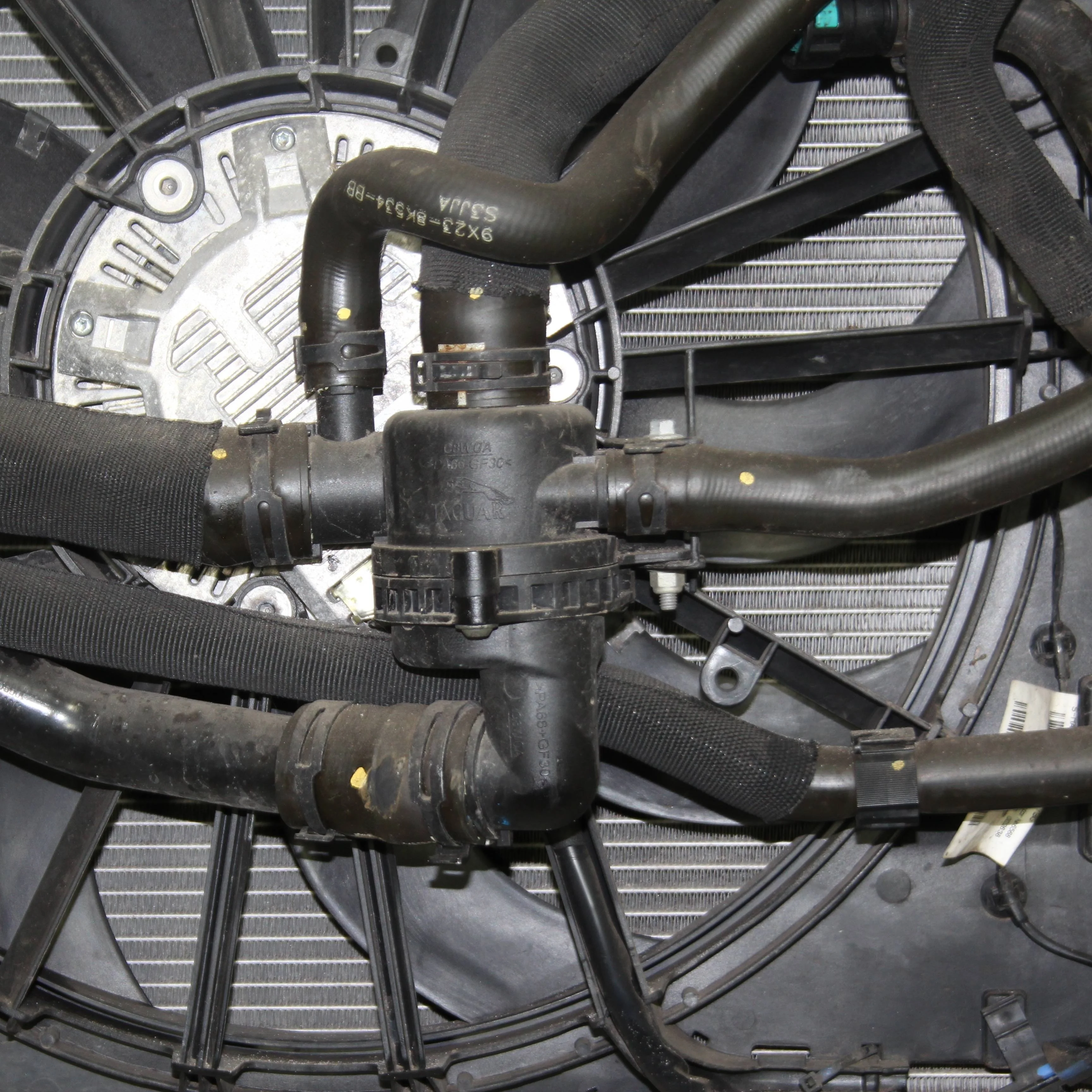 Корпус термостата JAGUAR XF I (2007—2011)