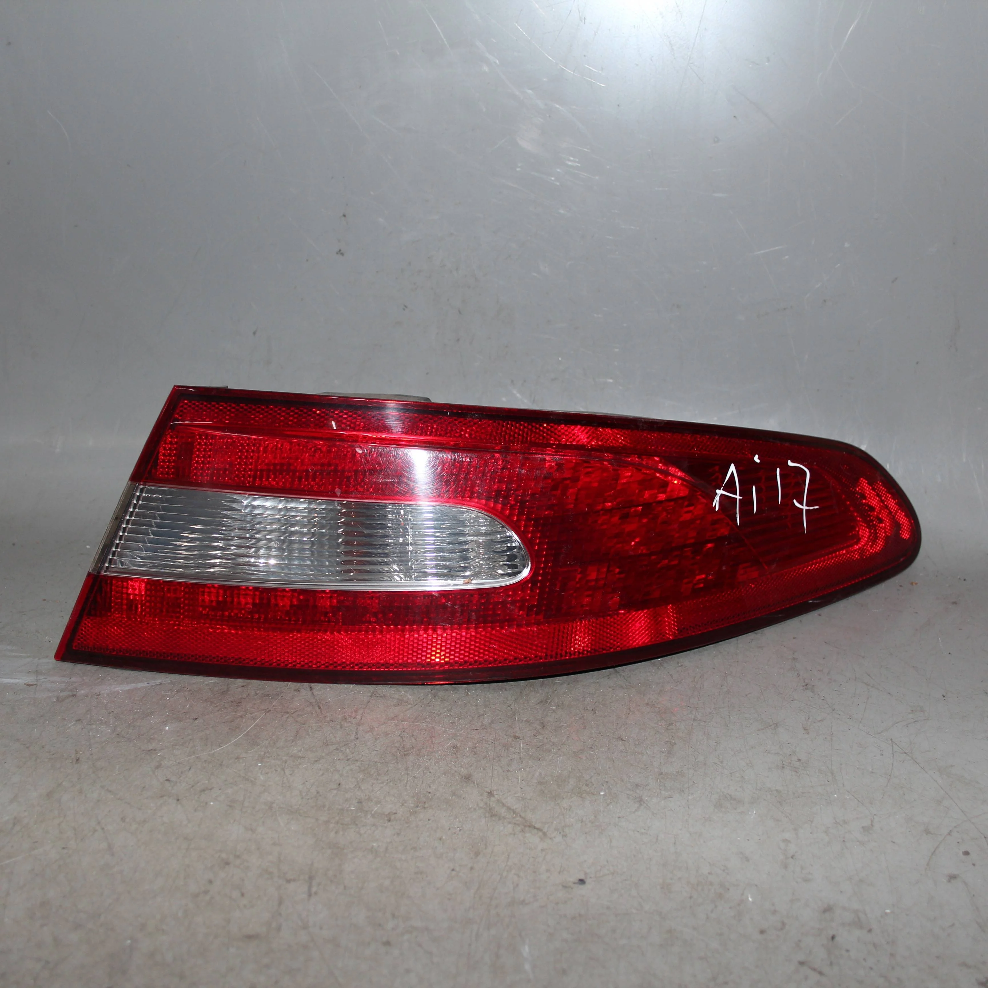 Фонарь задний наружный правый JAGUAR XF I (2007—2