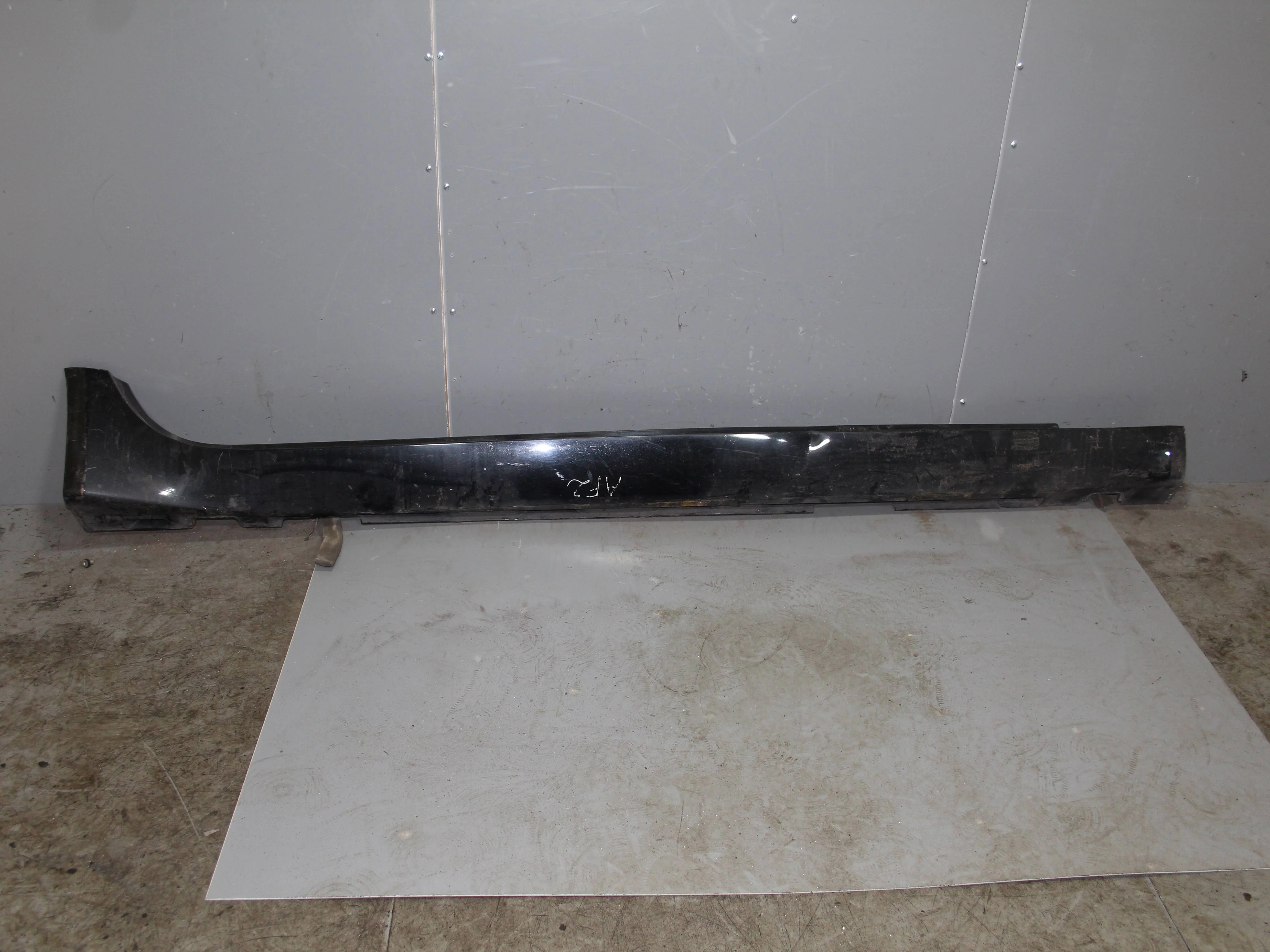 Накладка порога правого JAGUAR XF I (2007—2011)