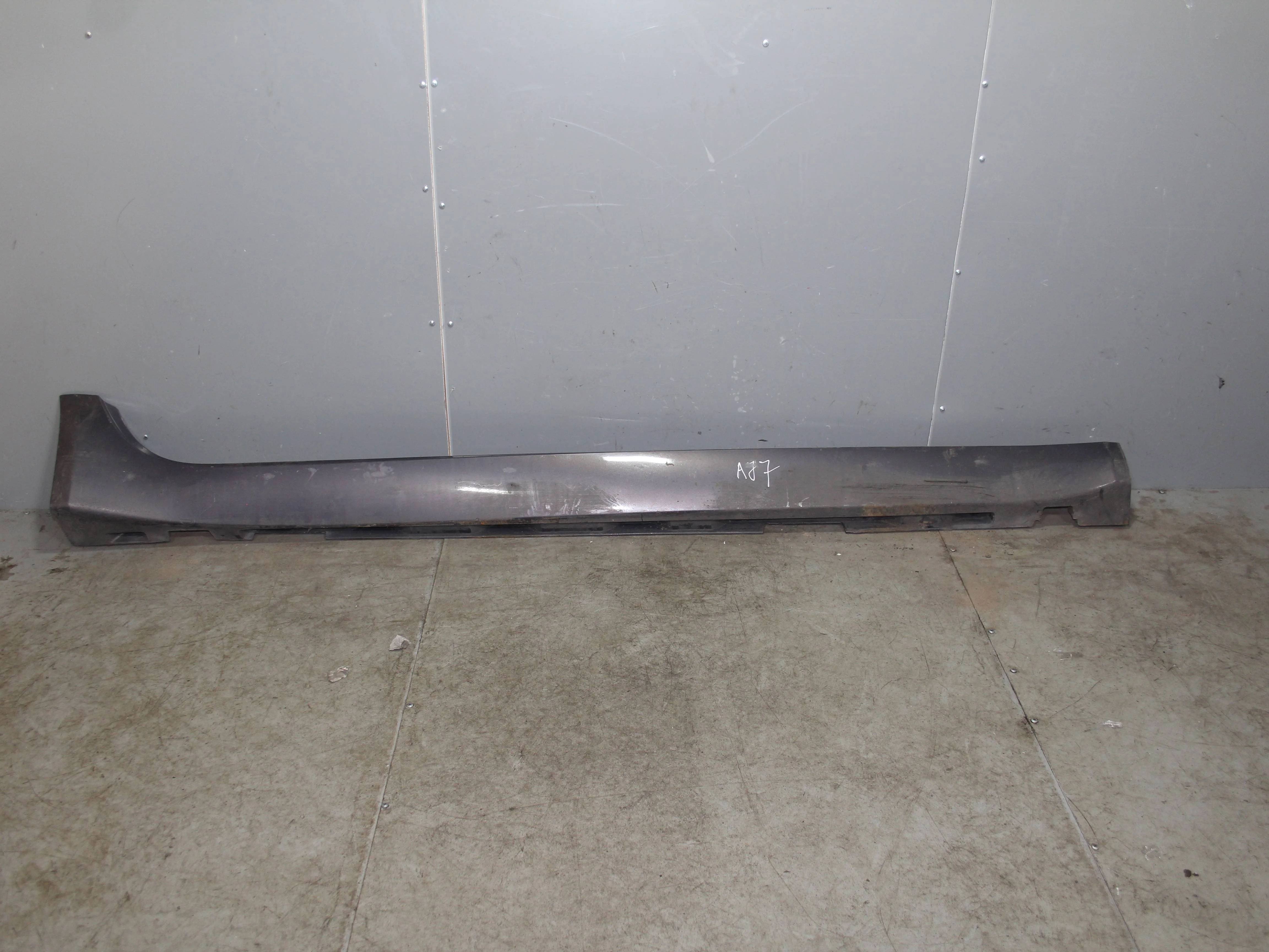 Накладка порога правого JAGUAR XF I (2007—2011)