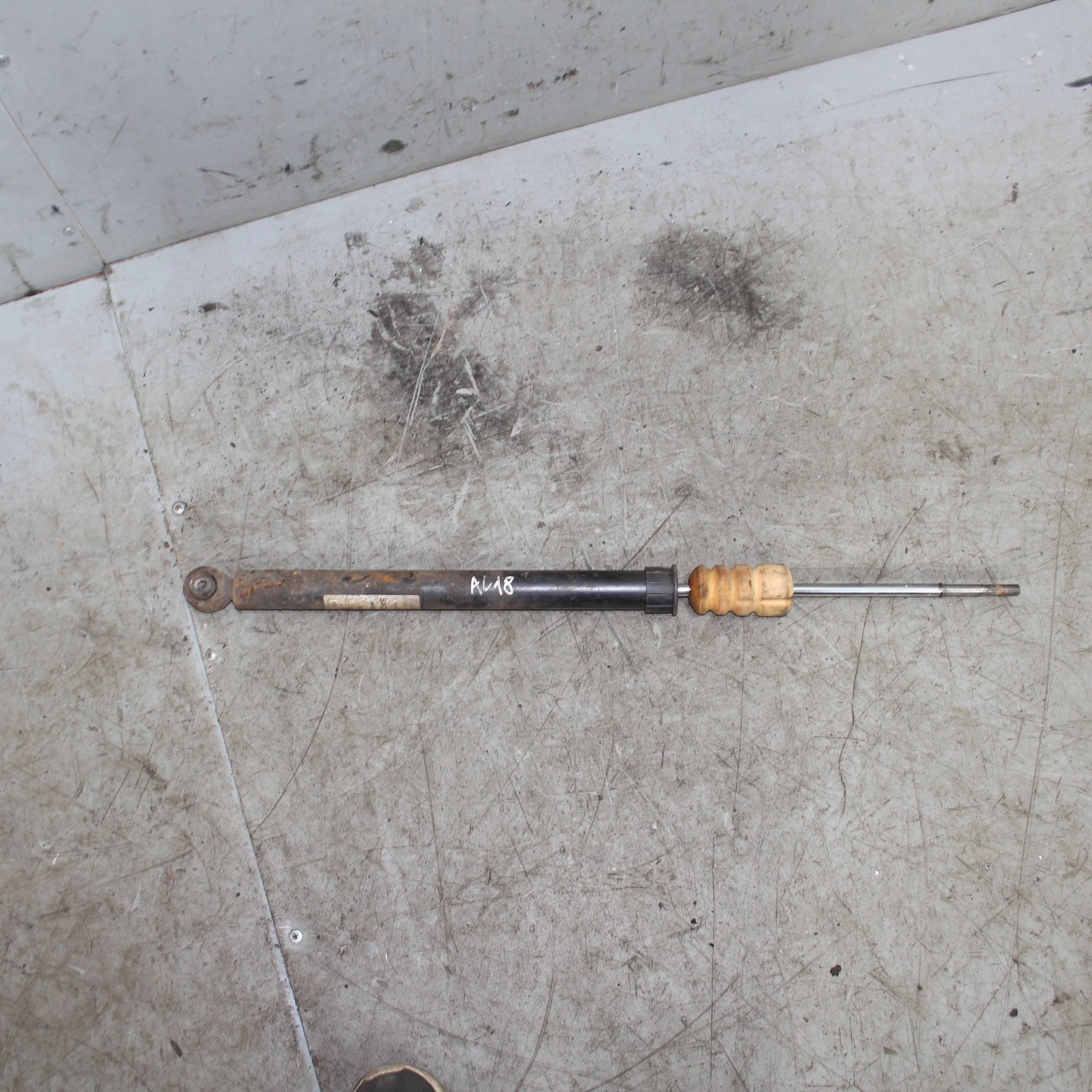 Амортизатор задний HONDA Civic IX (2011—2015)