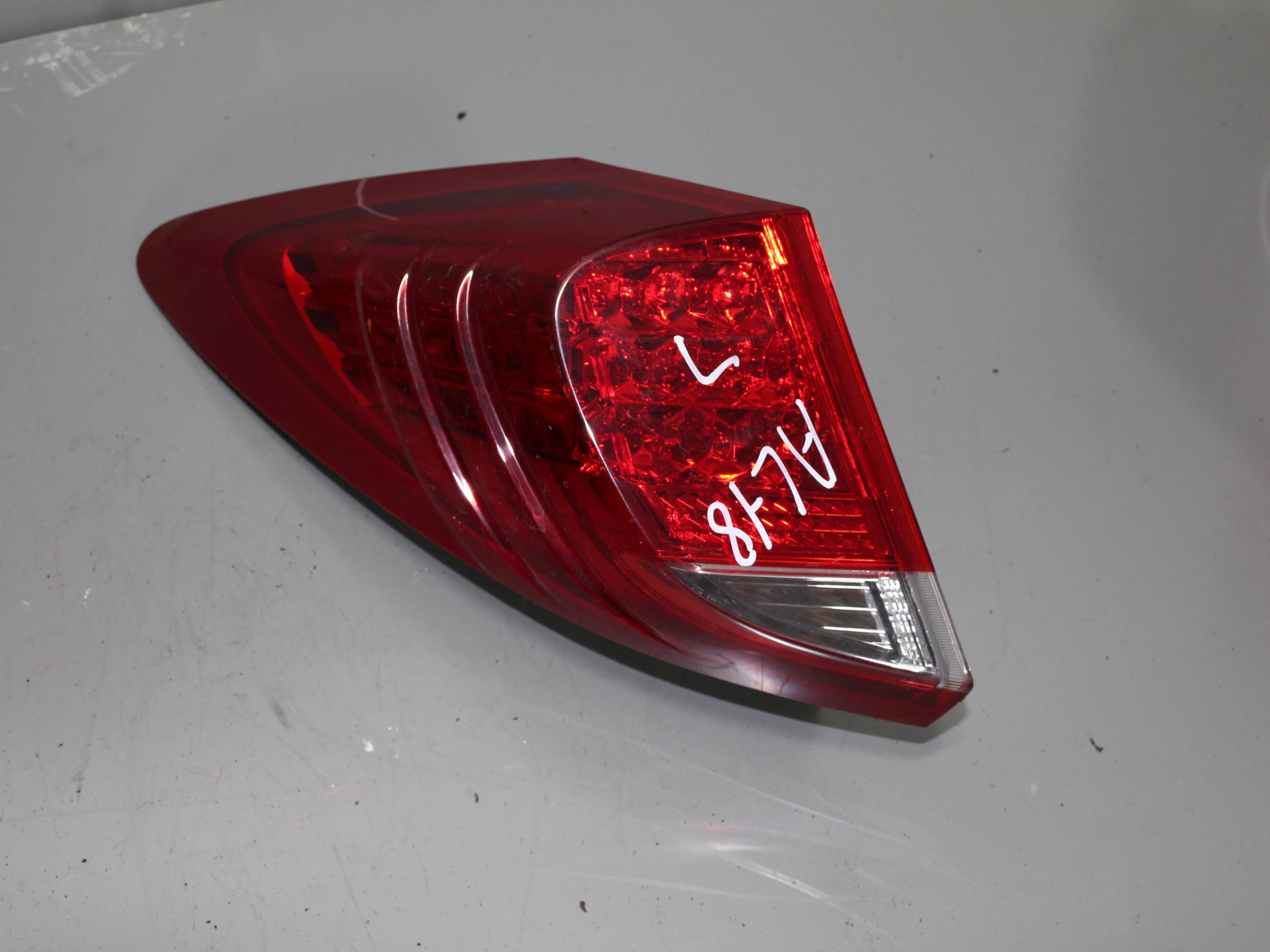 Фонарь внешний левый HONDA Civic IX (2011—2015)