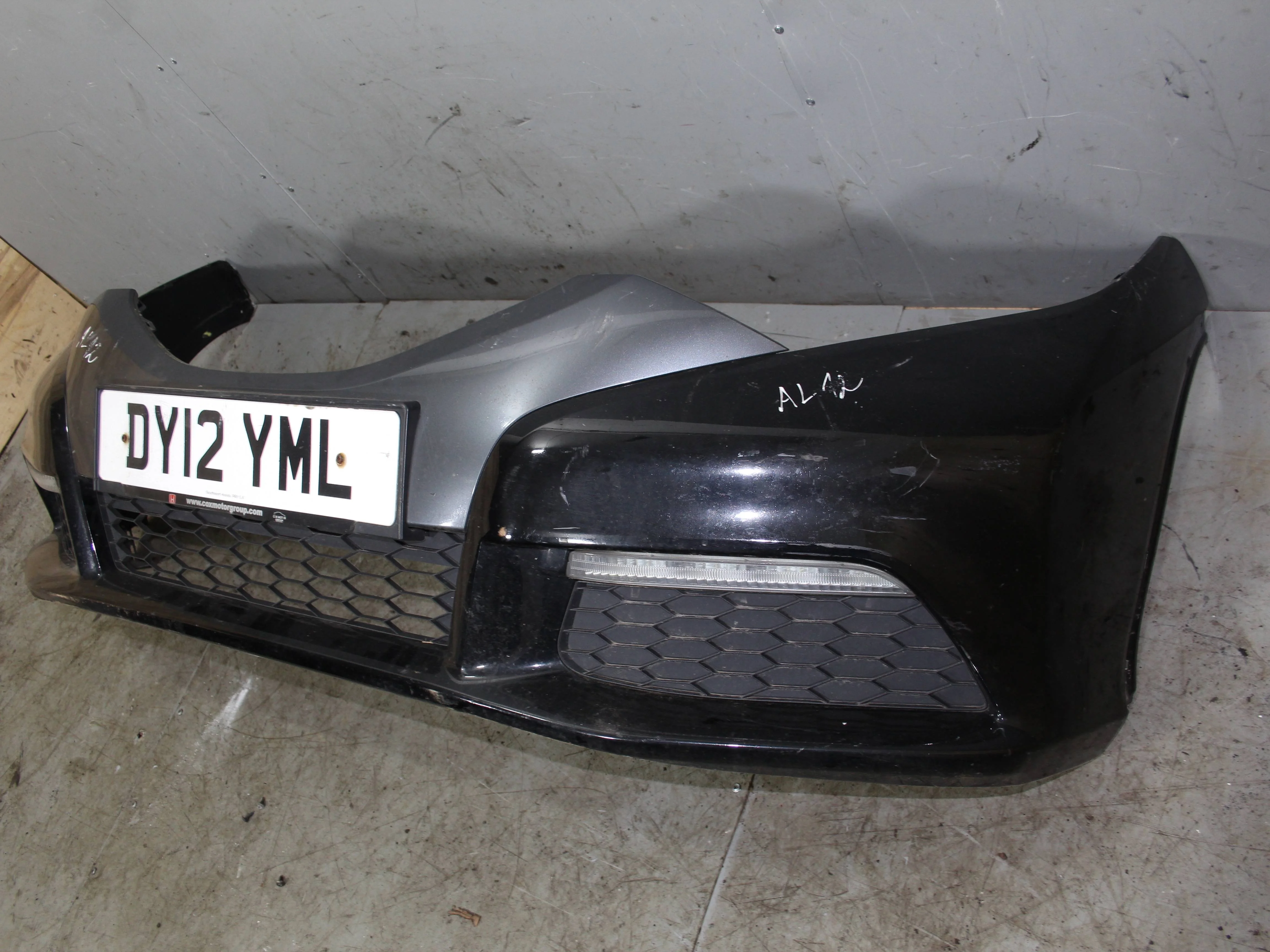 Отражатель в бампер левый HONDA Civic IX (2011—20