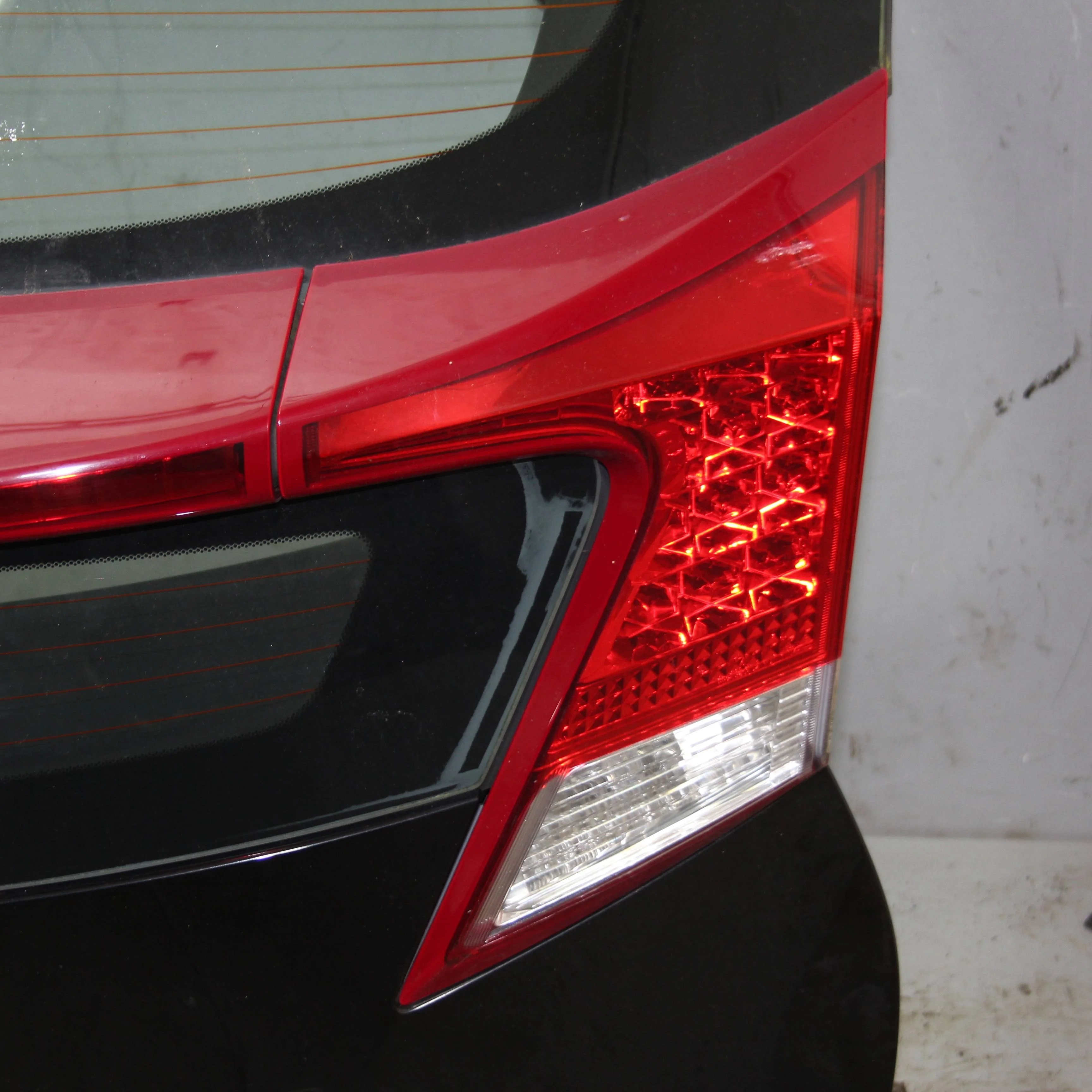 Фонарь внутренний правый HONDA Civic IX (2011—201