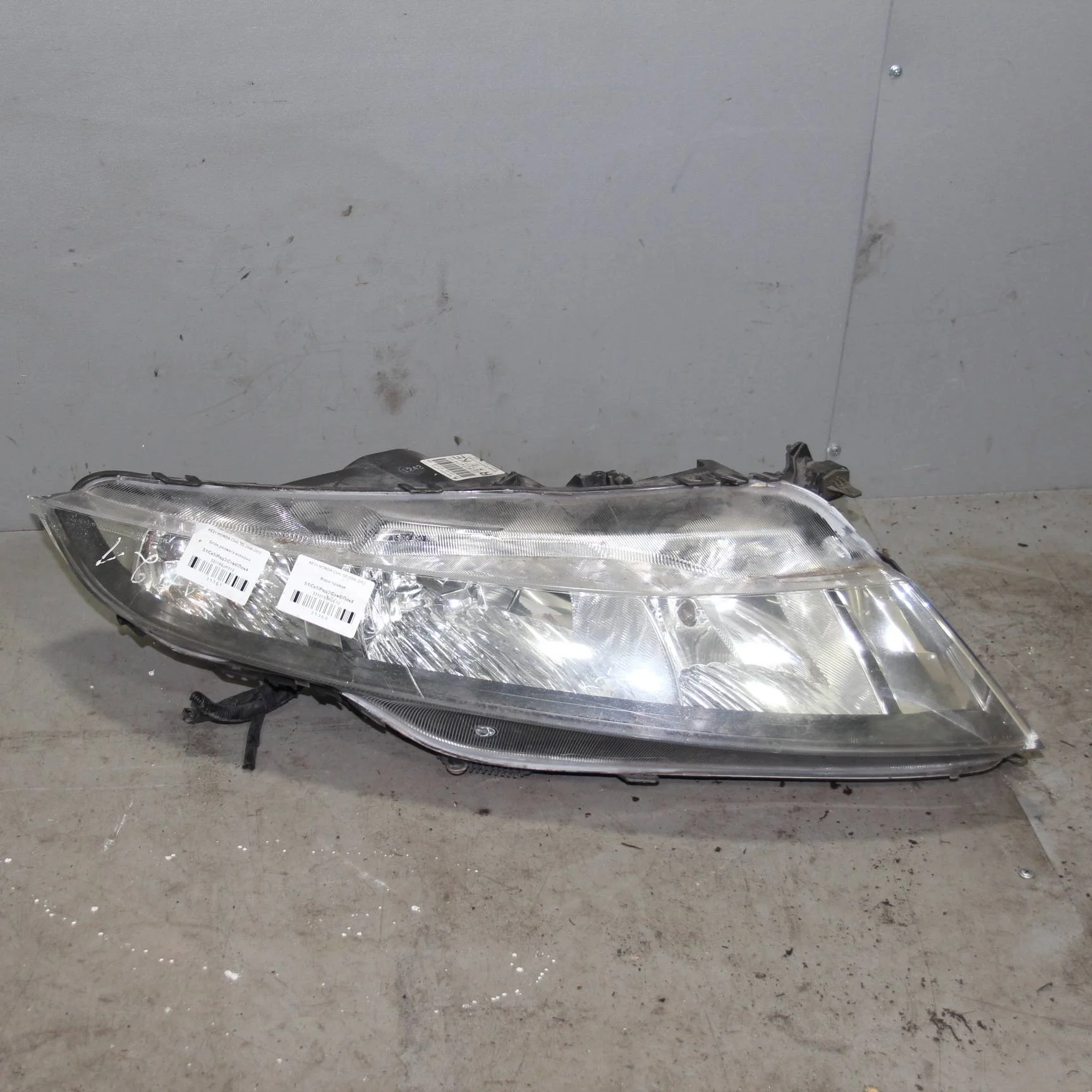 Фара правая ксенон HONDA Civic VIII (2005—2009)