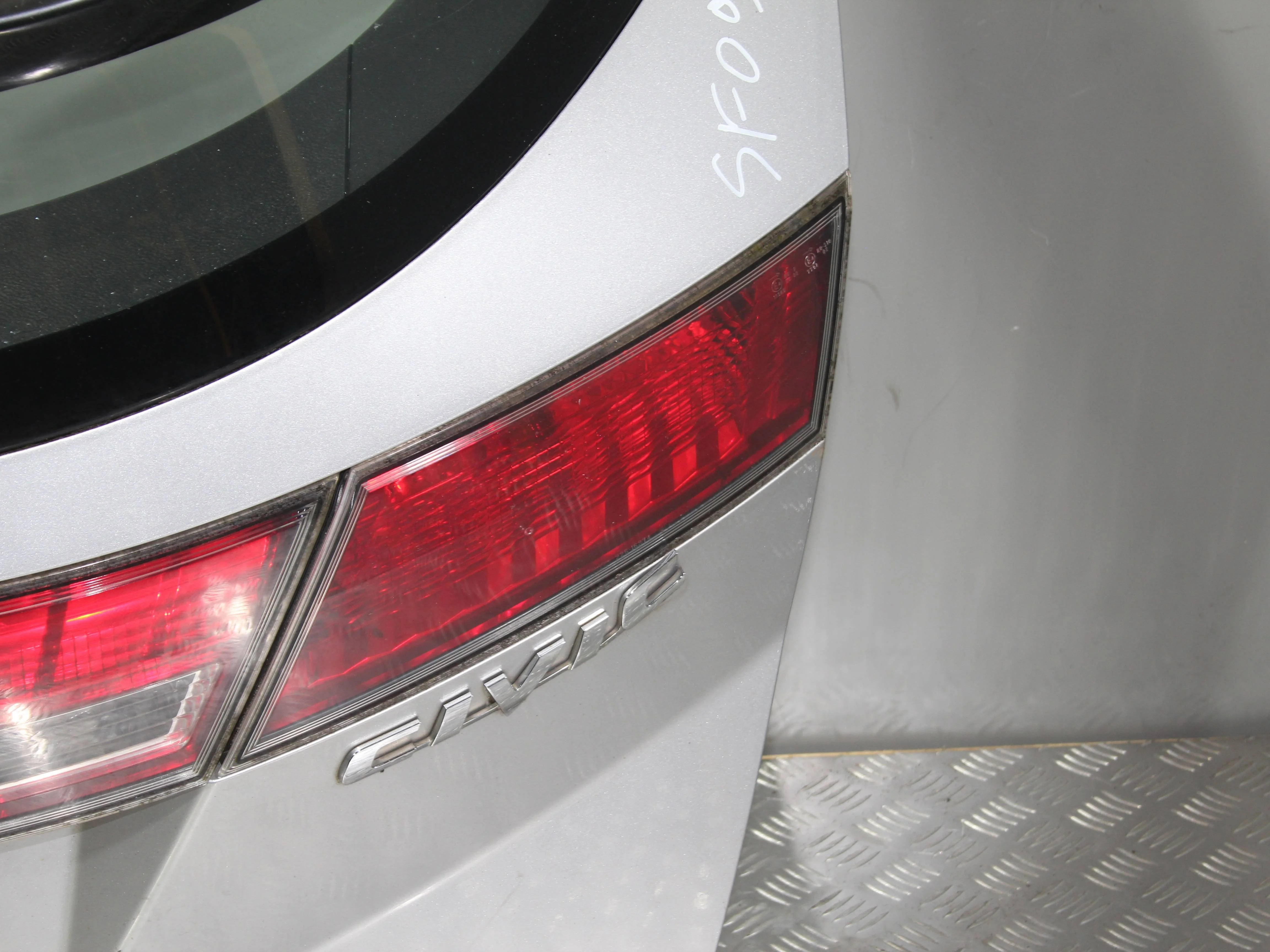 Фонарь внутренний правый HONDA Civic VIII (2005—2