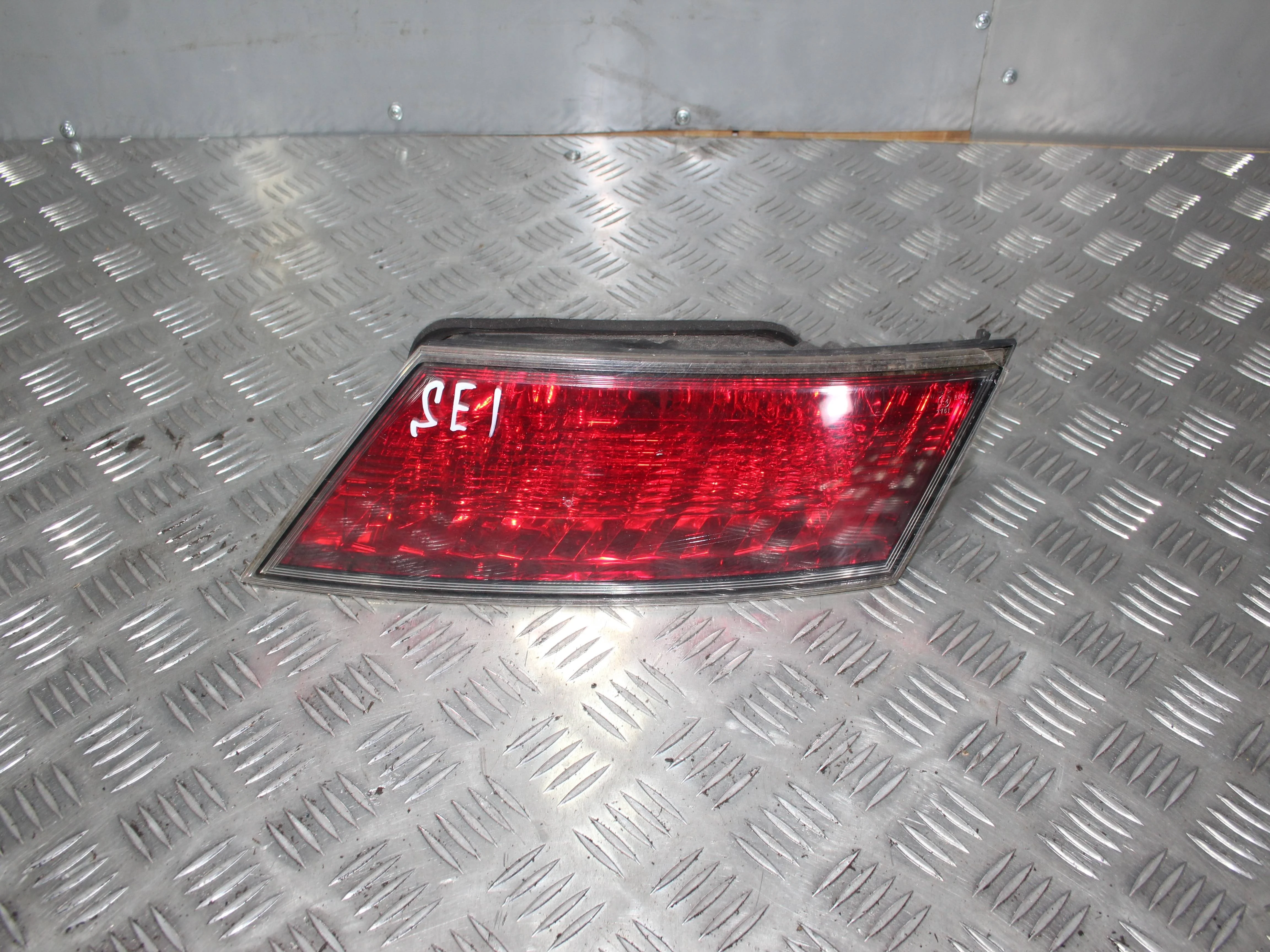 Фонарь внутренний правый HONDA Civic VIII (2005—2