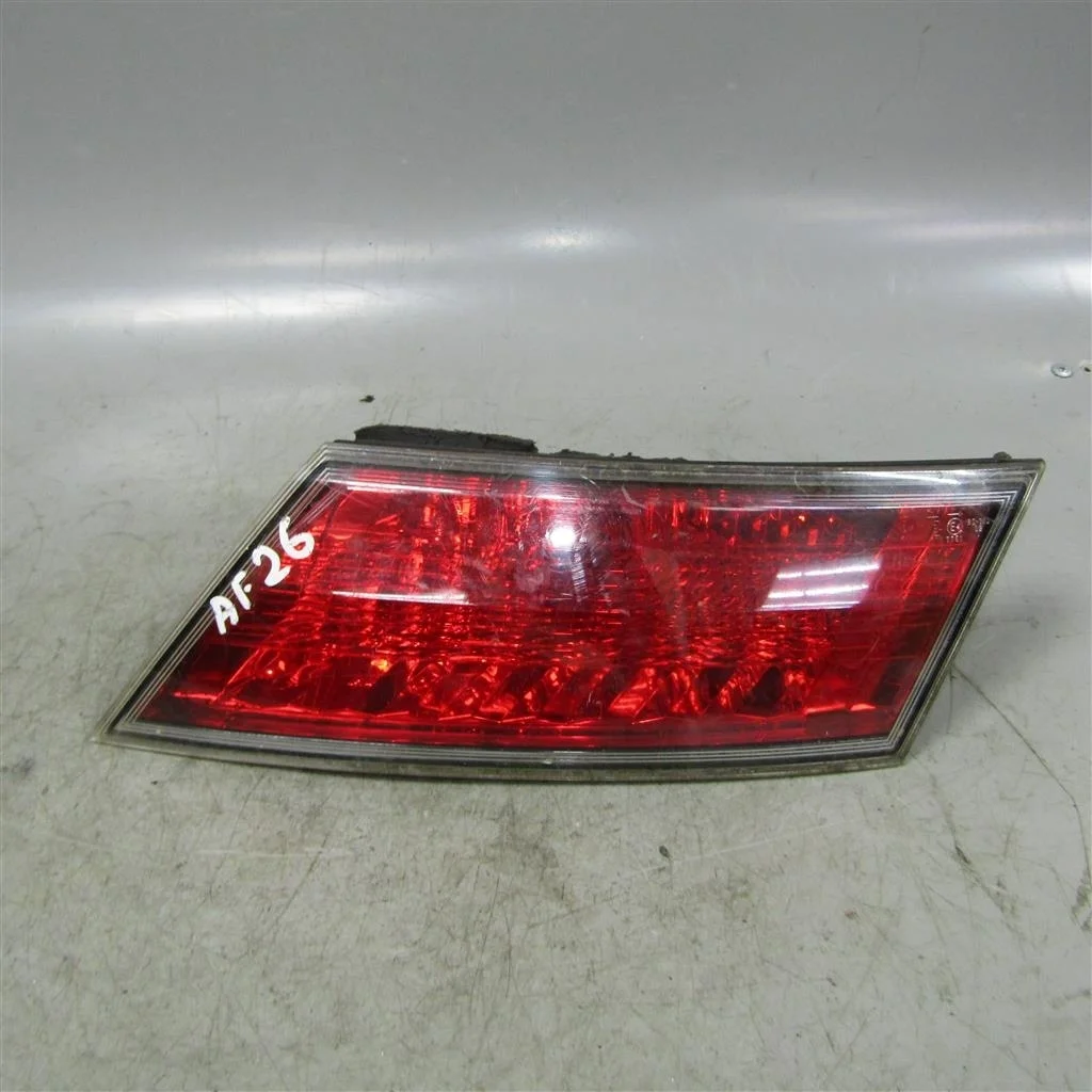 Фонарь внутренний правый HONDA Civic VIII (2005—2