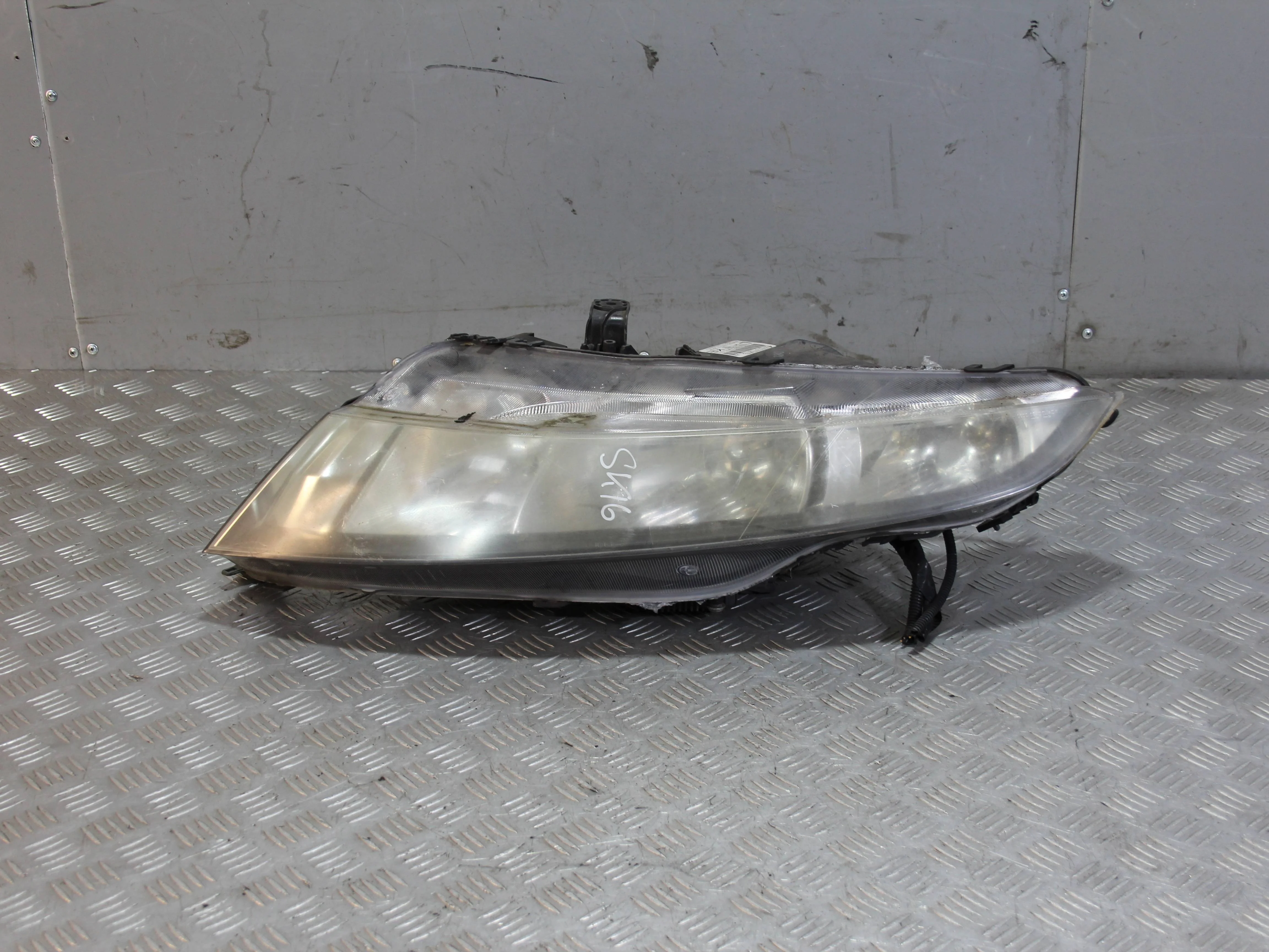 Фара левая ксенон HONDA Civic VIII (2005—2009)