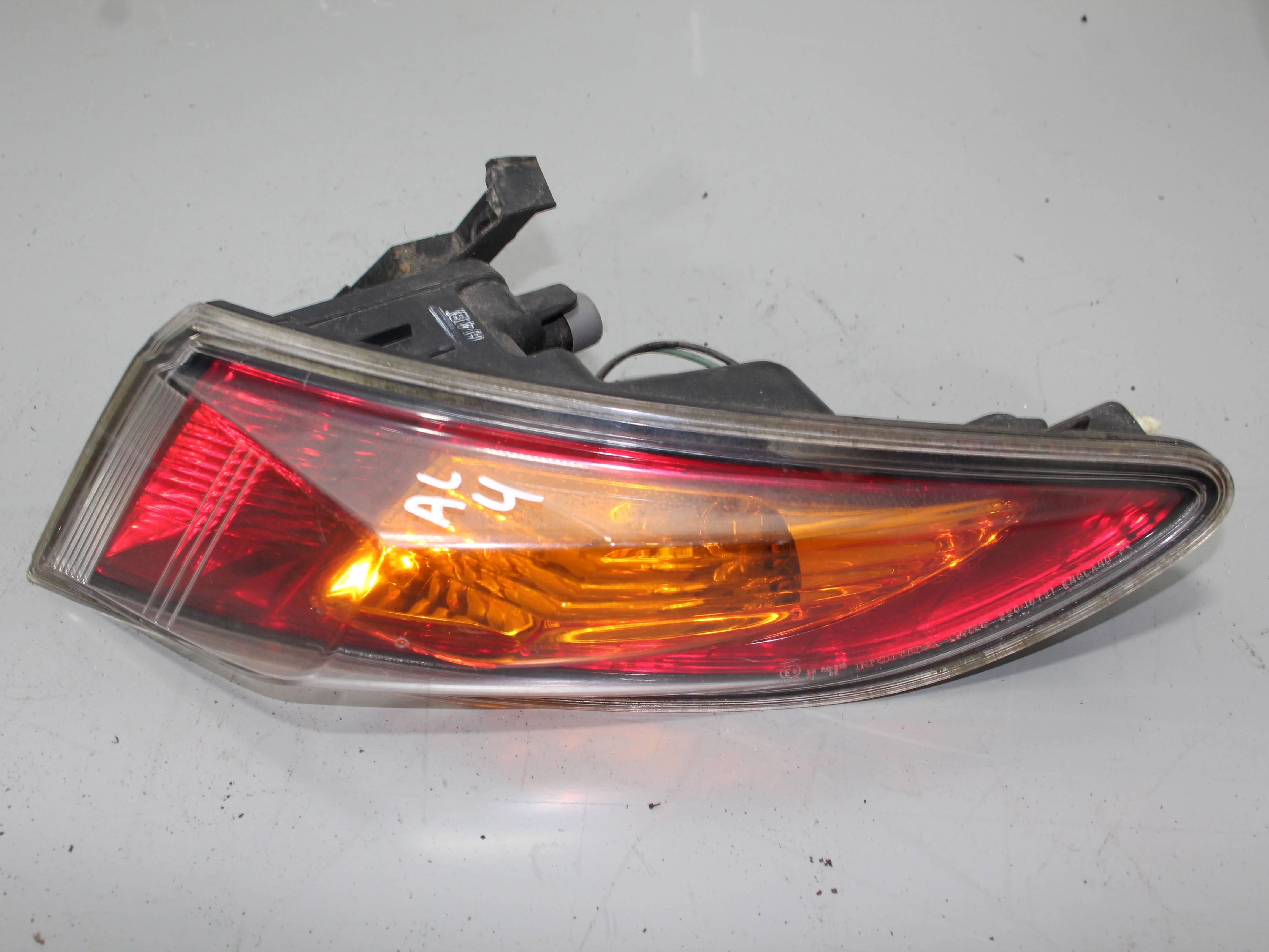 Фонарь внешний правый HONDA Civic VIII (2005—2009)