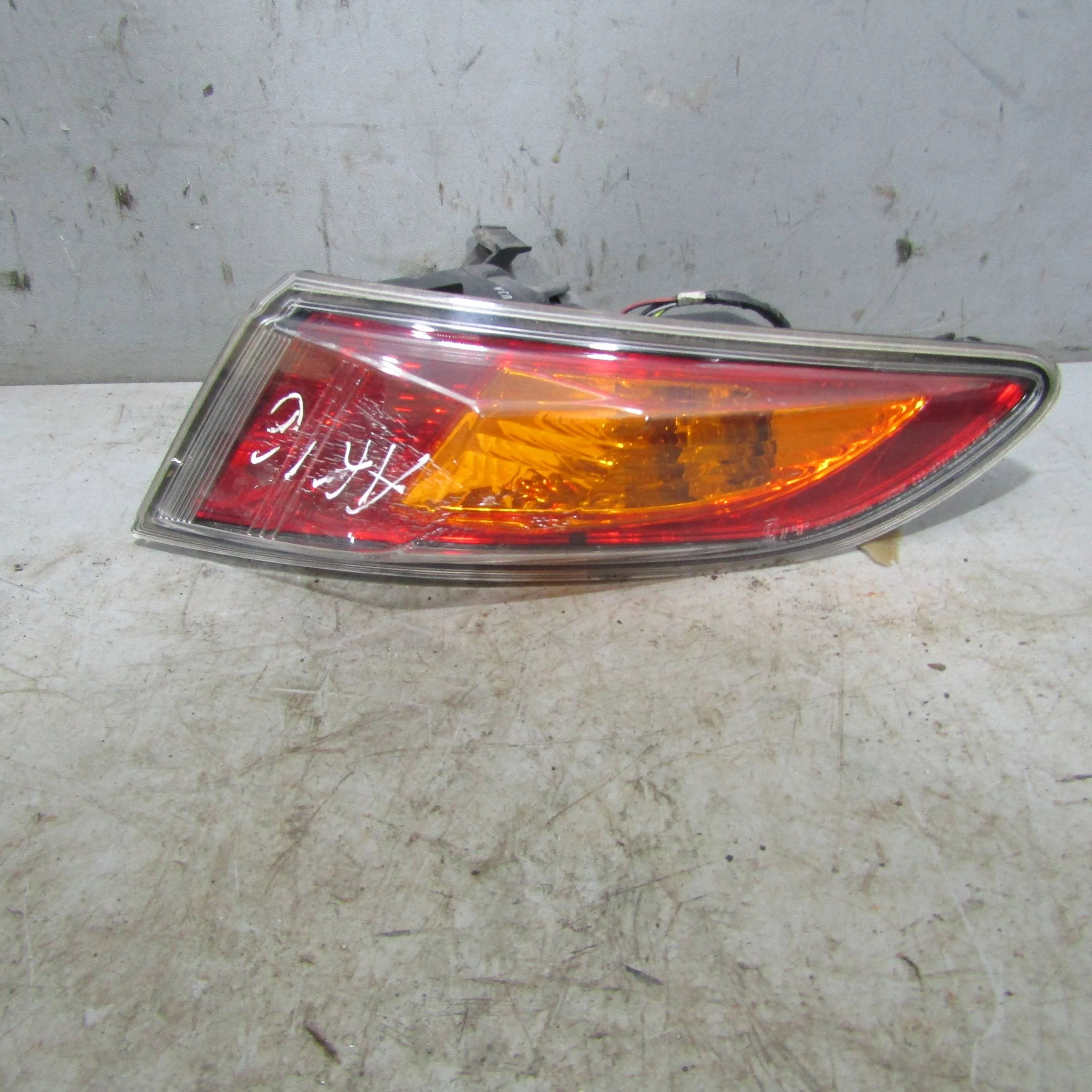 Фонарь внешний правый HONDA Civic VIII (2005—2009)