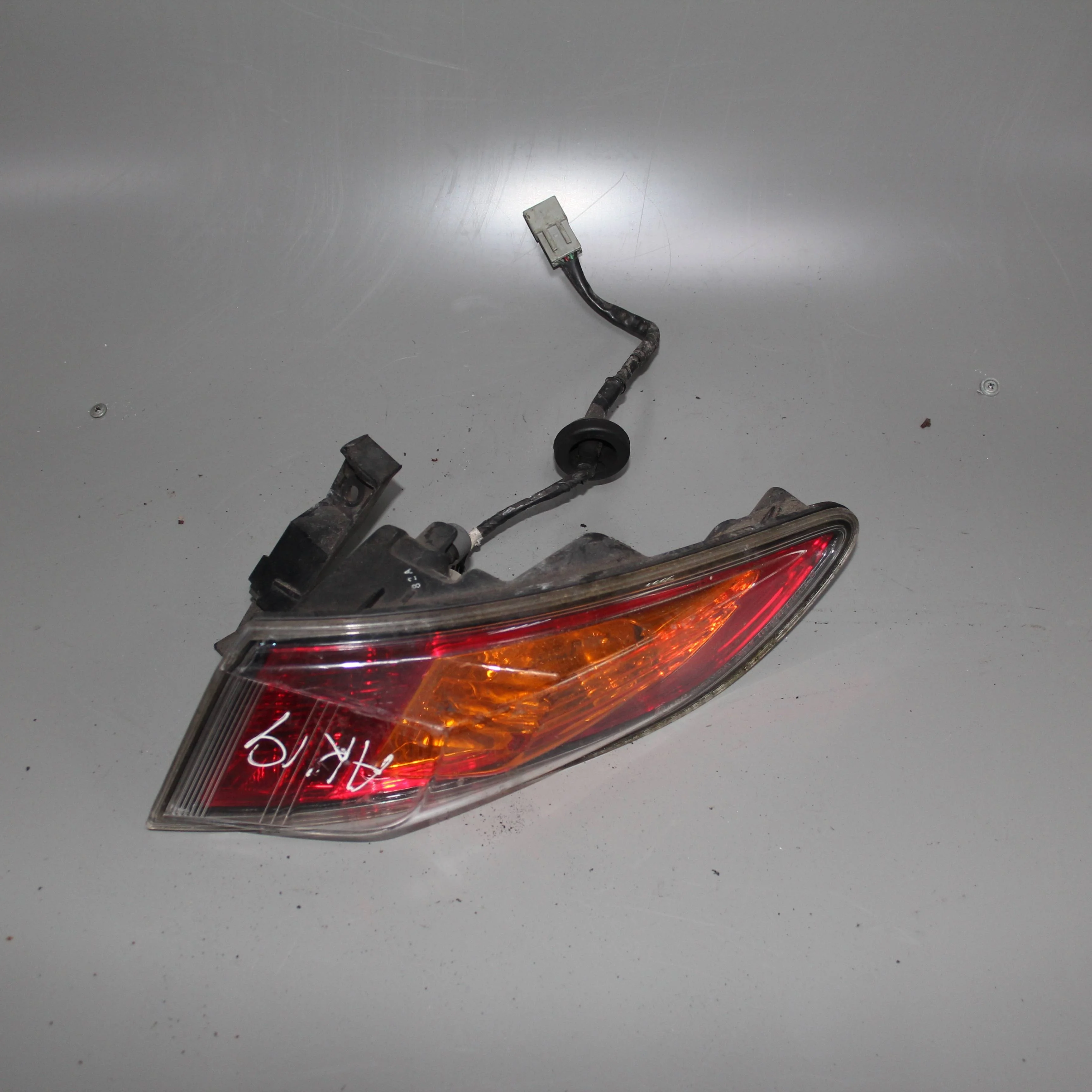 Фонарь внешний правый HONDA Civic VIII (2005—2009)