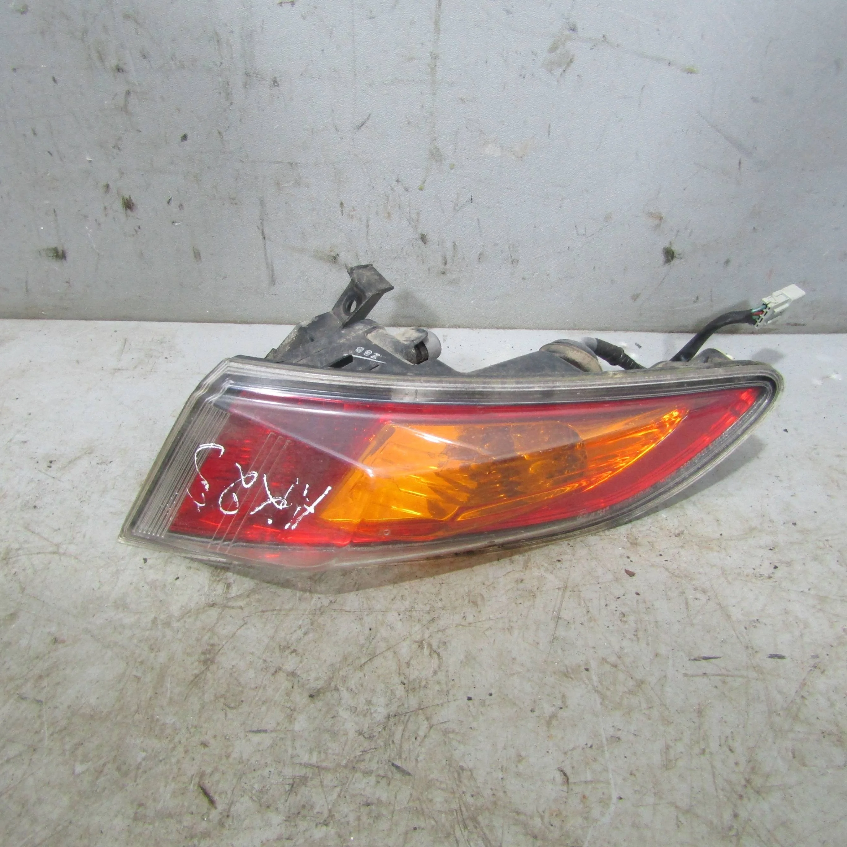 Фонарь внешний правый HONDA Civic VIII (2005—2009)