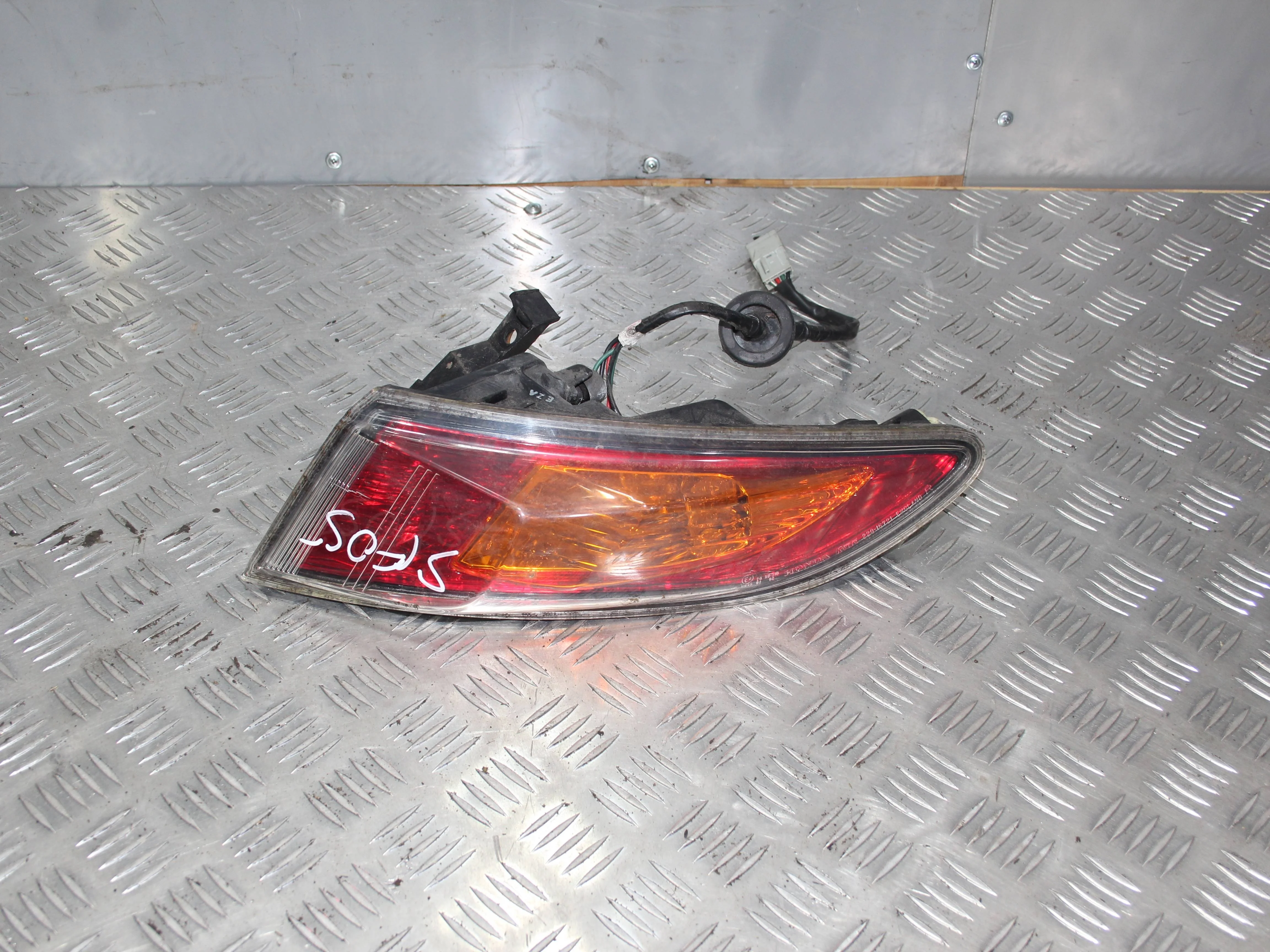 Фонарь внешний правый HONDA Civic VIII (2005—2009)