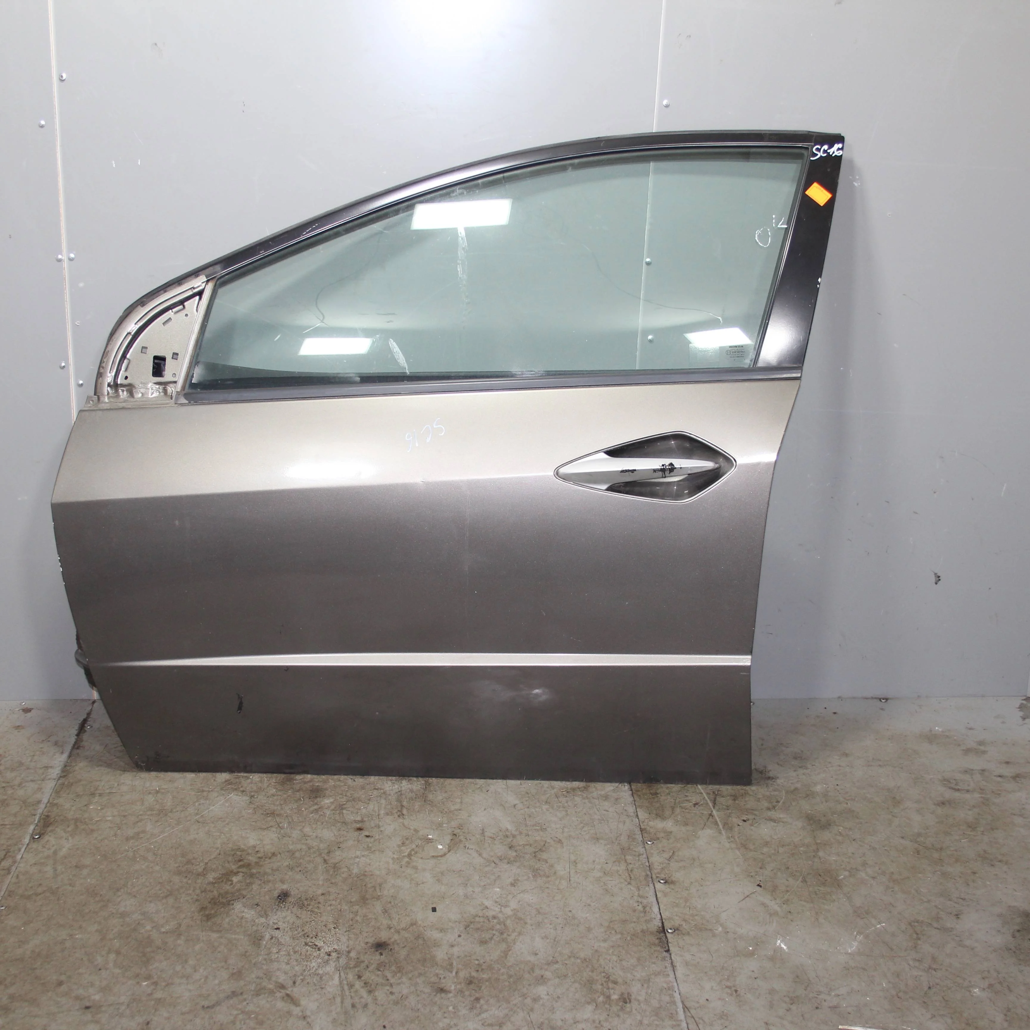 Дверь передняя левая HONDA Civic VIII (2005—2009)