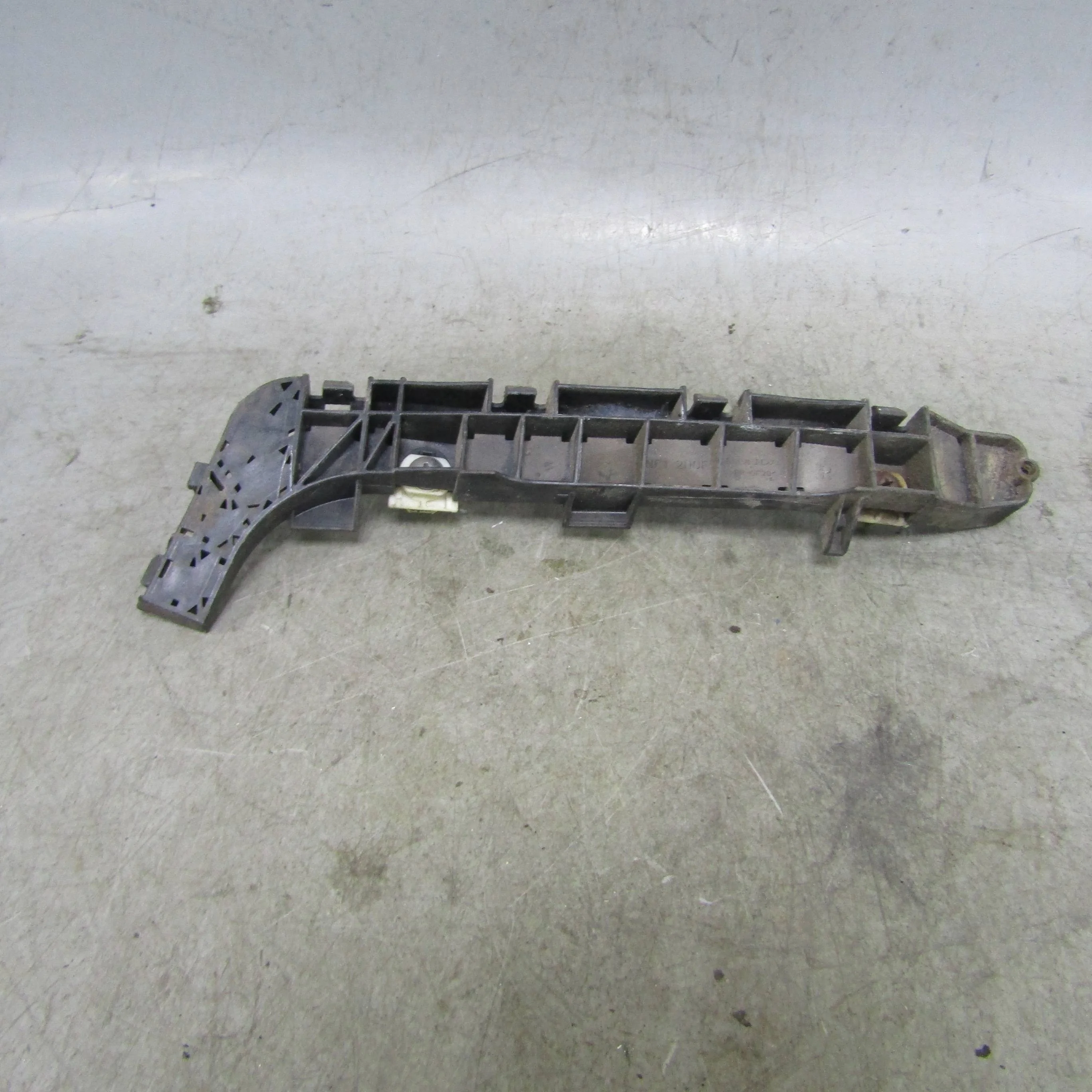 Кронштейн заднего бампера правый HONDA Civic VIII