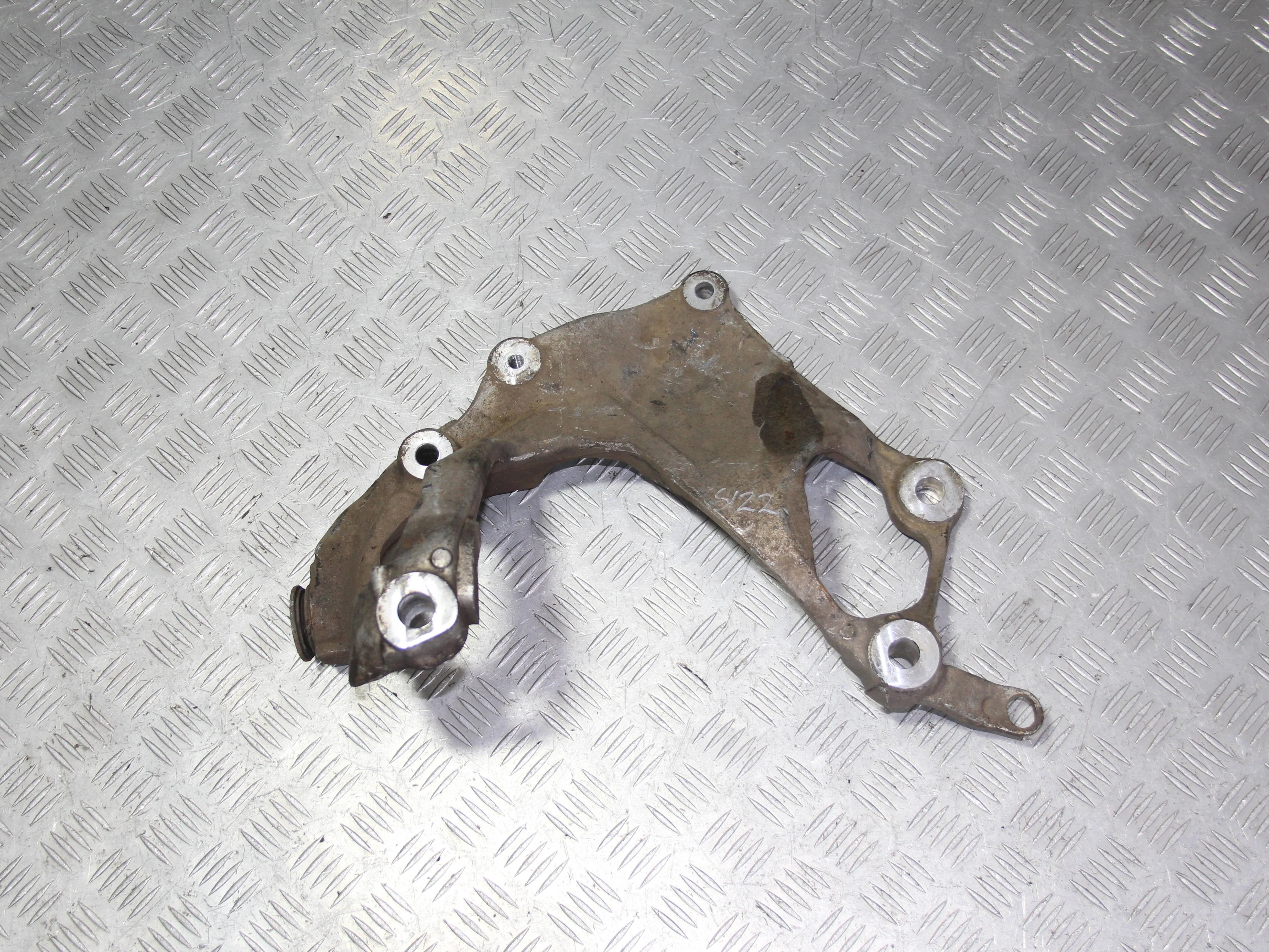 Кронштейн рычага передний левый HONDA Civic VIII