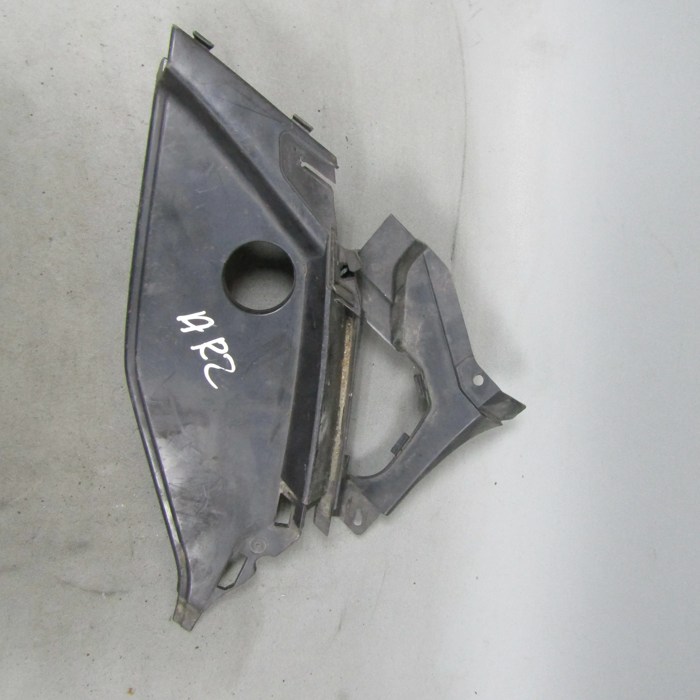 Решетка стеклооч. (планка под лобовое стекло) HON