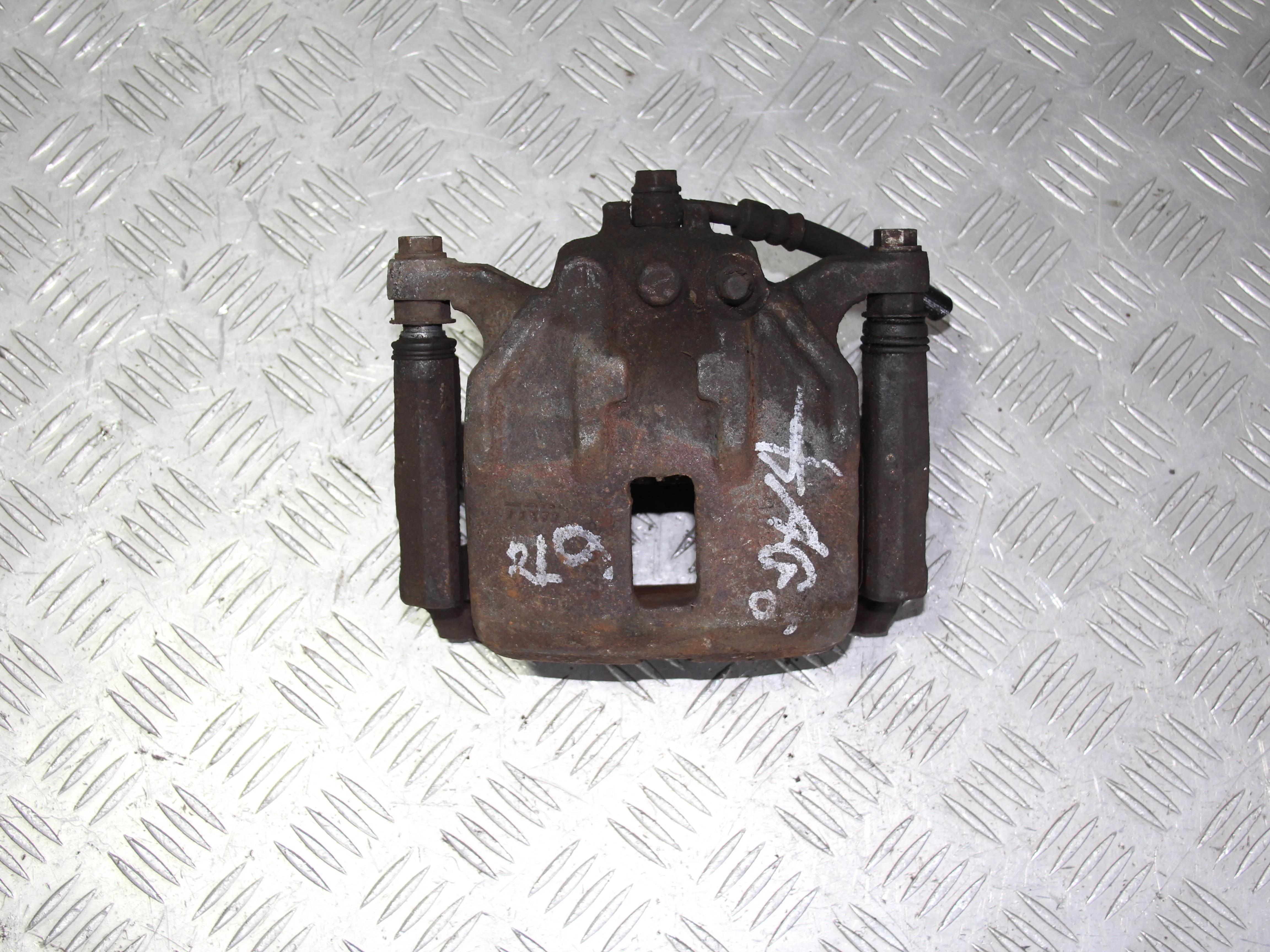 Суппорт передний правый HONDA Civic VIII (2005—20