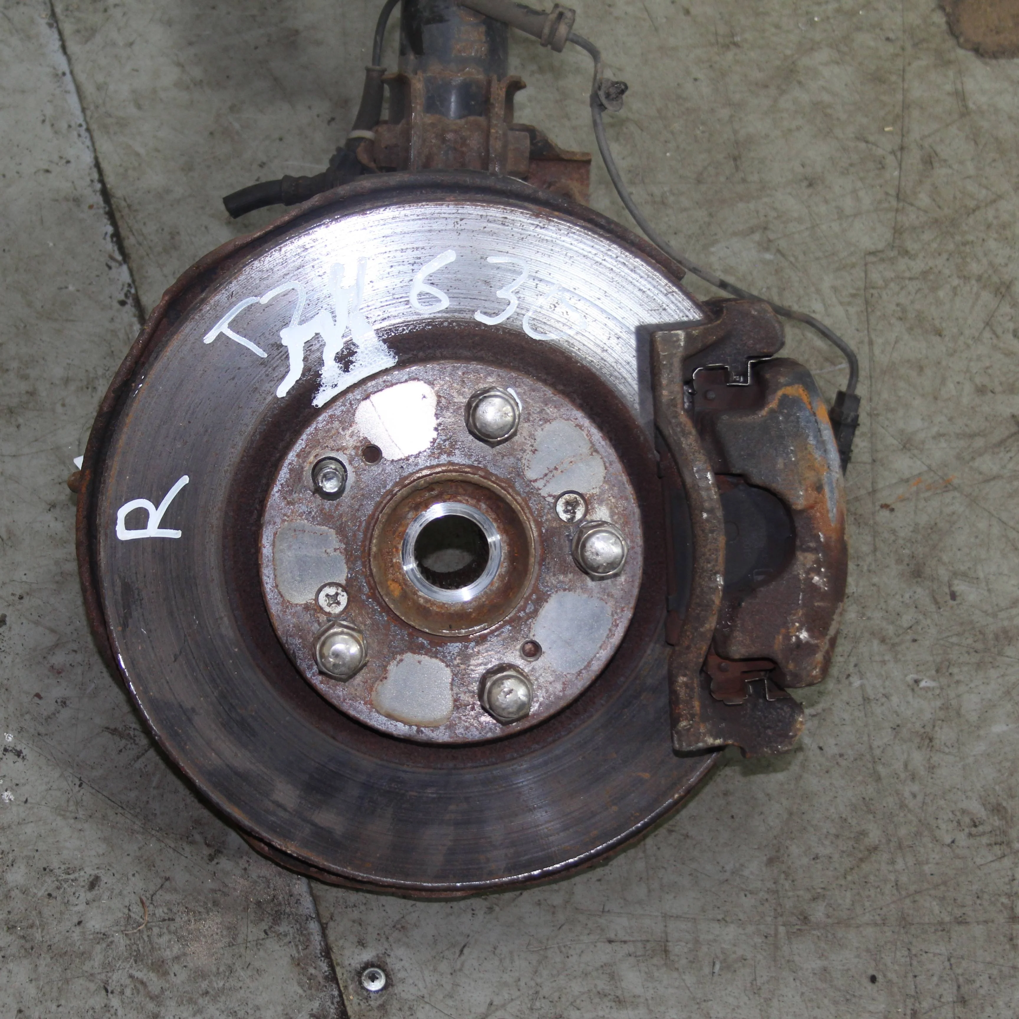 Суппорт передний правый HONDA Civic VIII (2005—20