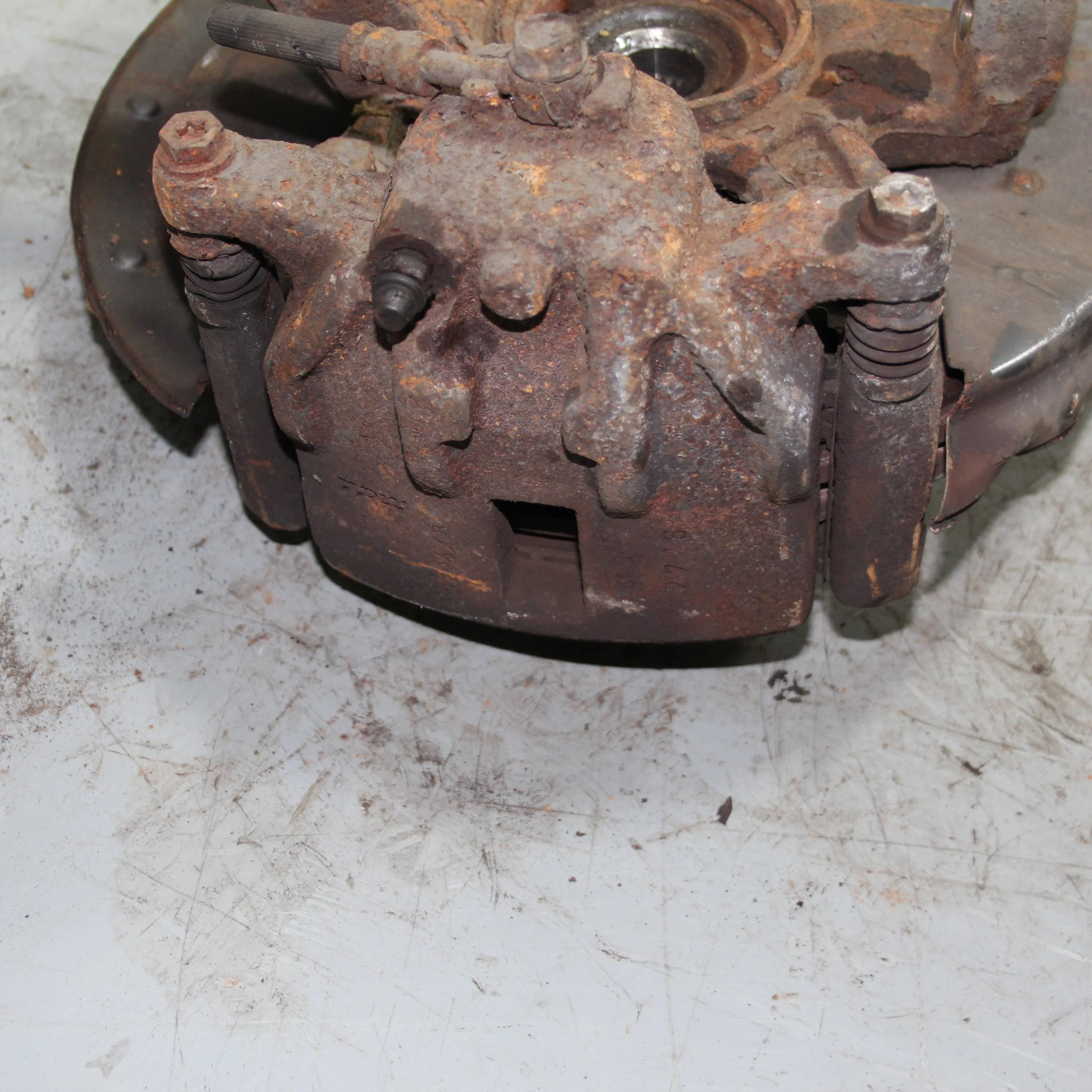 Суппорт передний правый HONDA Civic VIII (2005—20