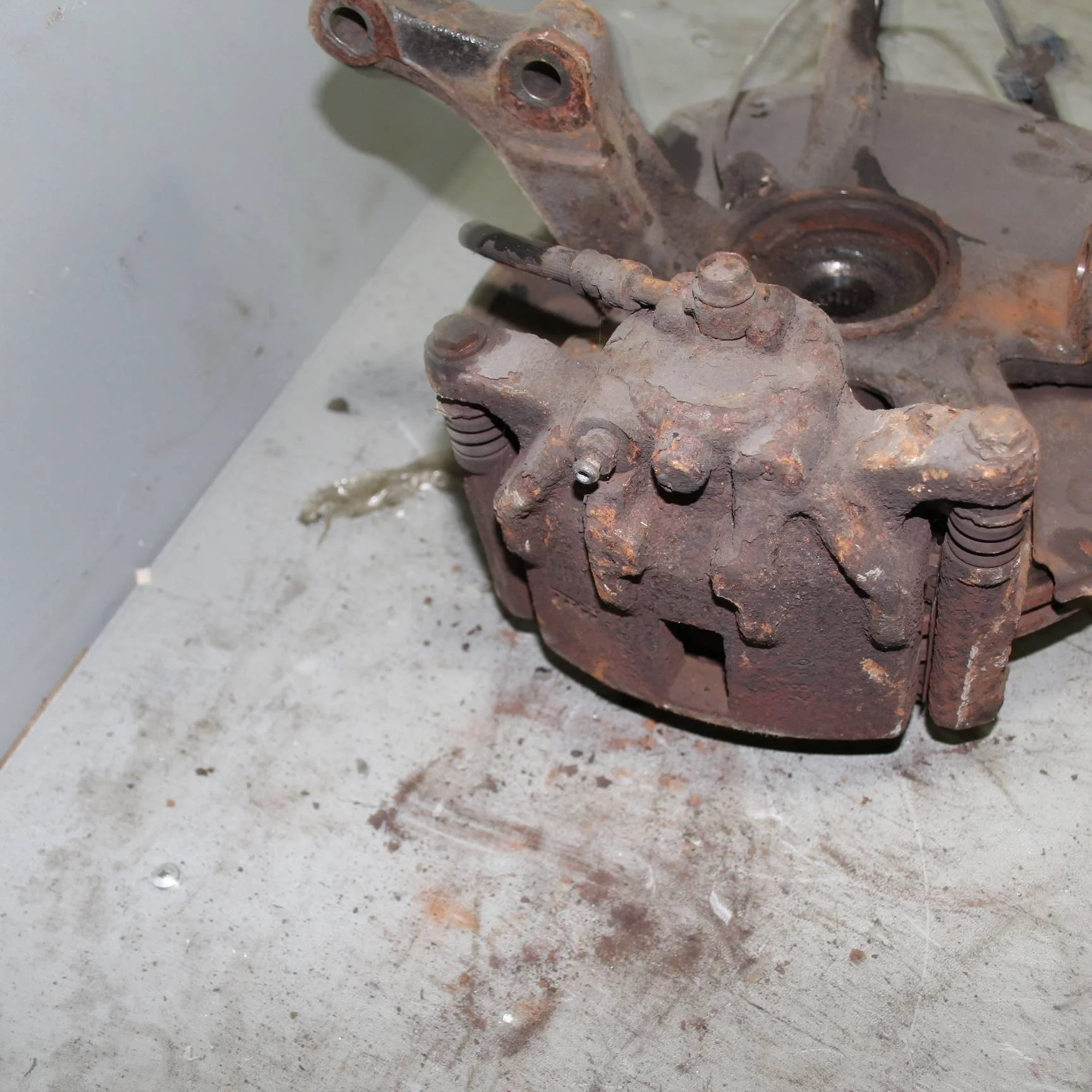 Суппорт передний правый HONDA Civic VIII (2005—20