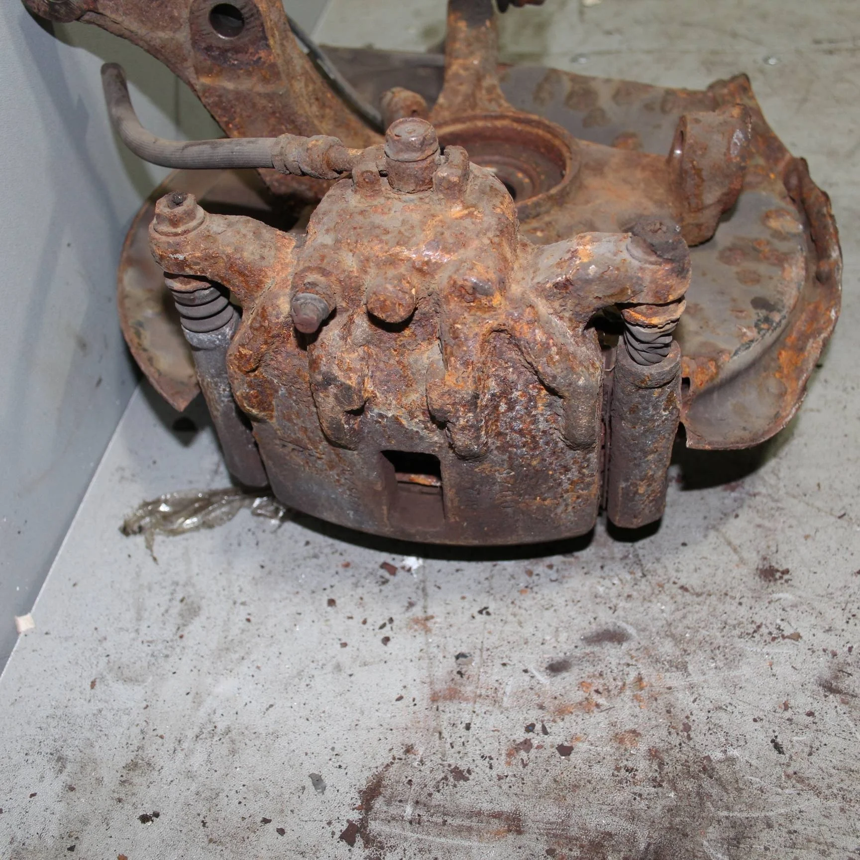 Суппорт передний правый HONDA Civic VIII (2005—20