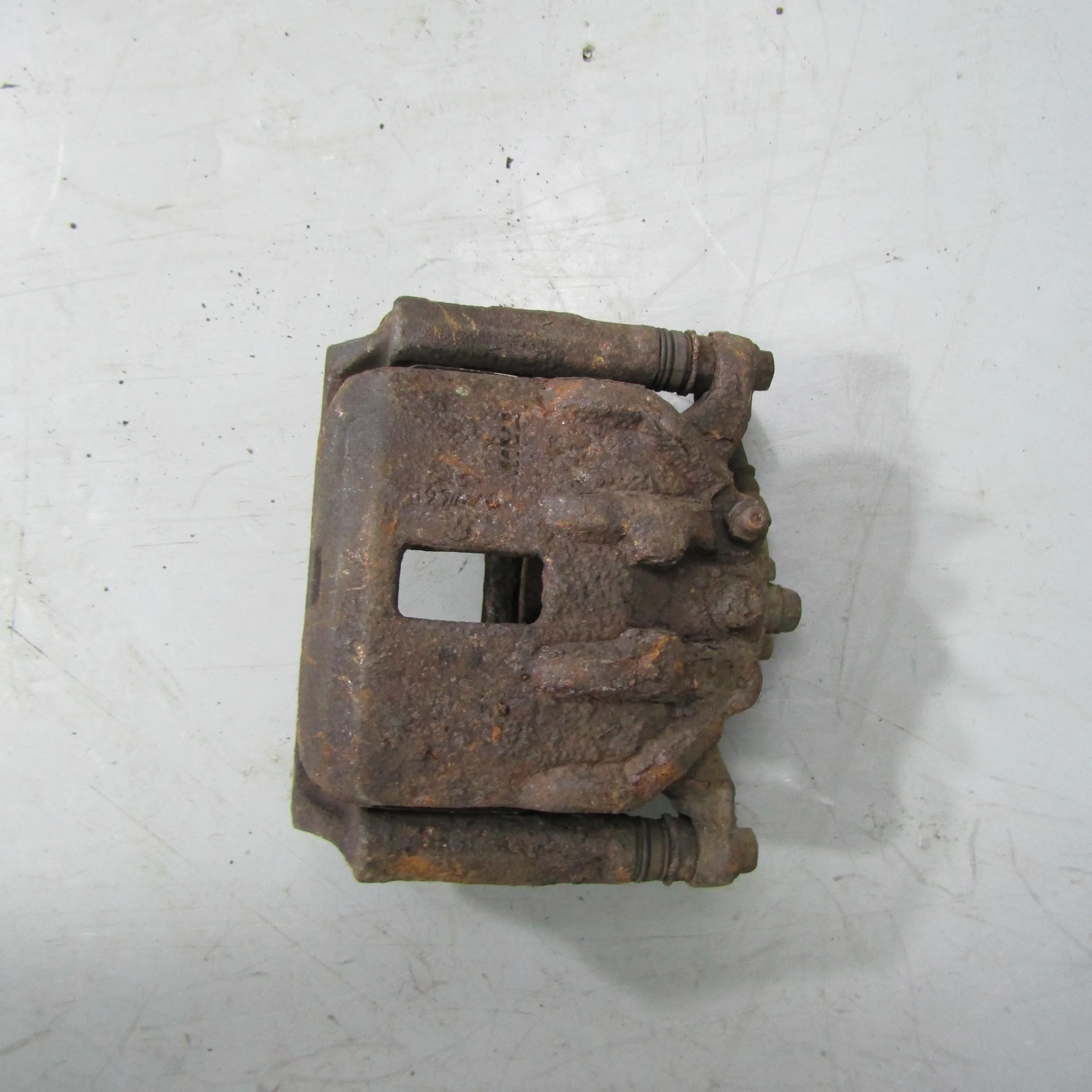 Суппорт передний правый HONDA Civic VIII (2005—20