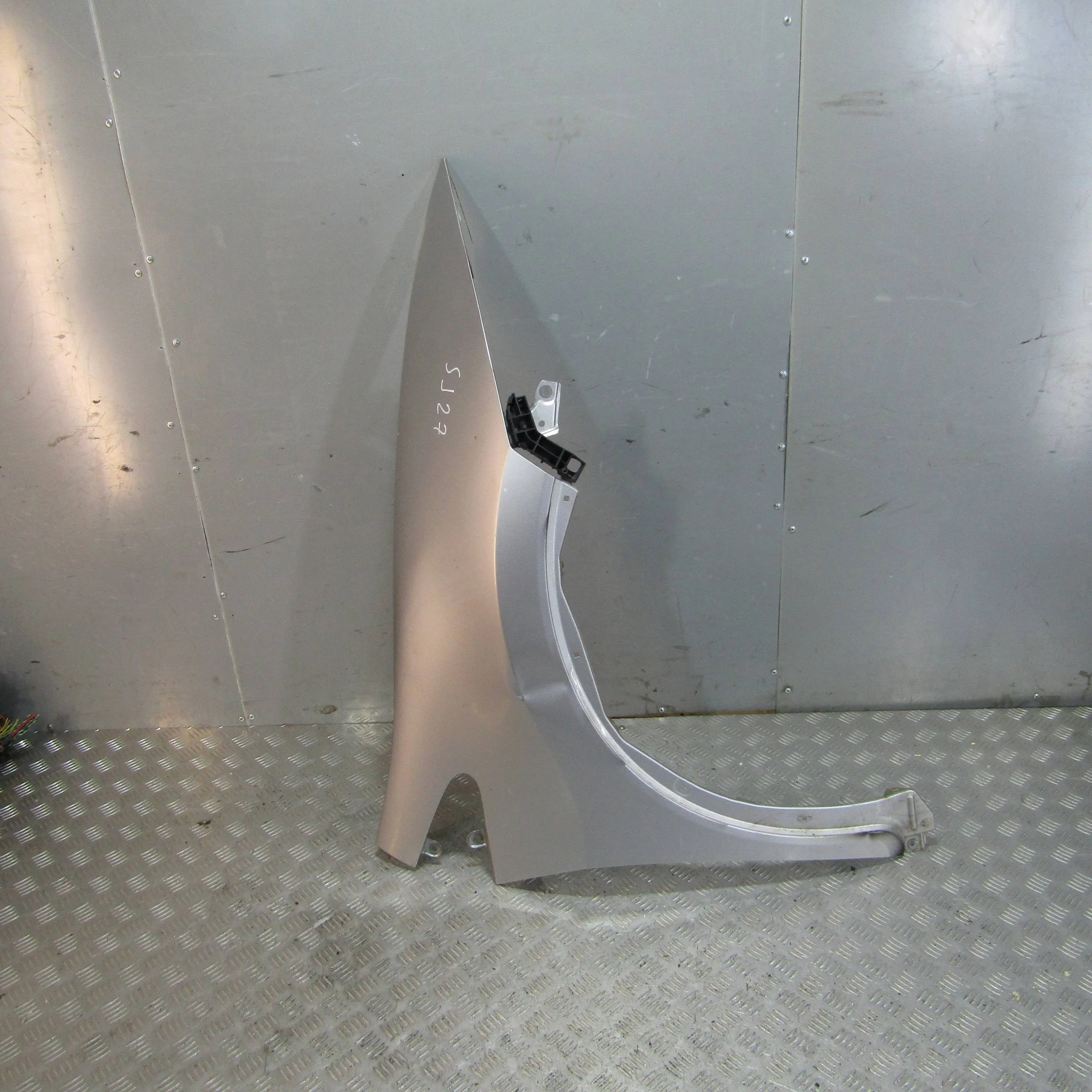 Крыло переднее правое HONDA Civic VIII (2005—2009)