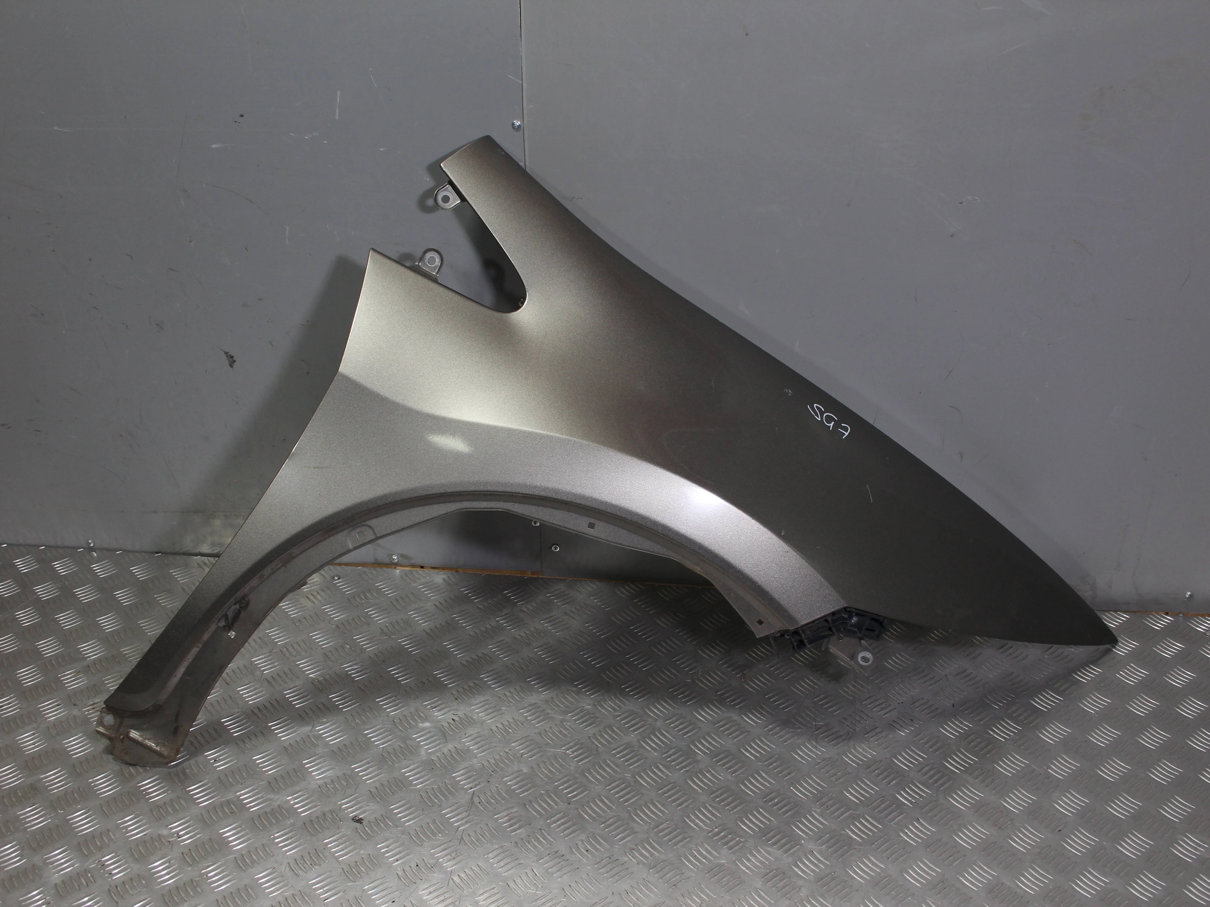 Крыло переднее правое HONDA Civic VIII (2005—2009)