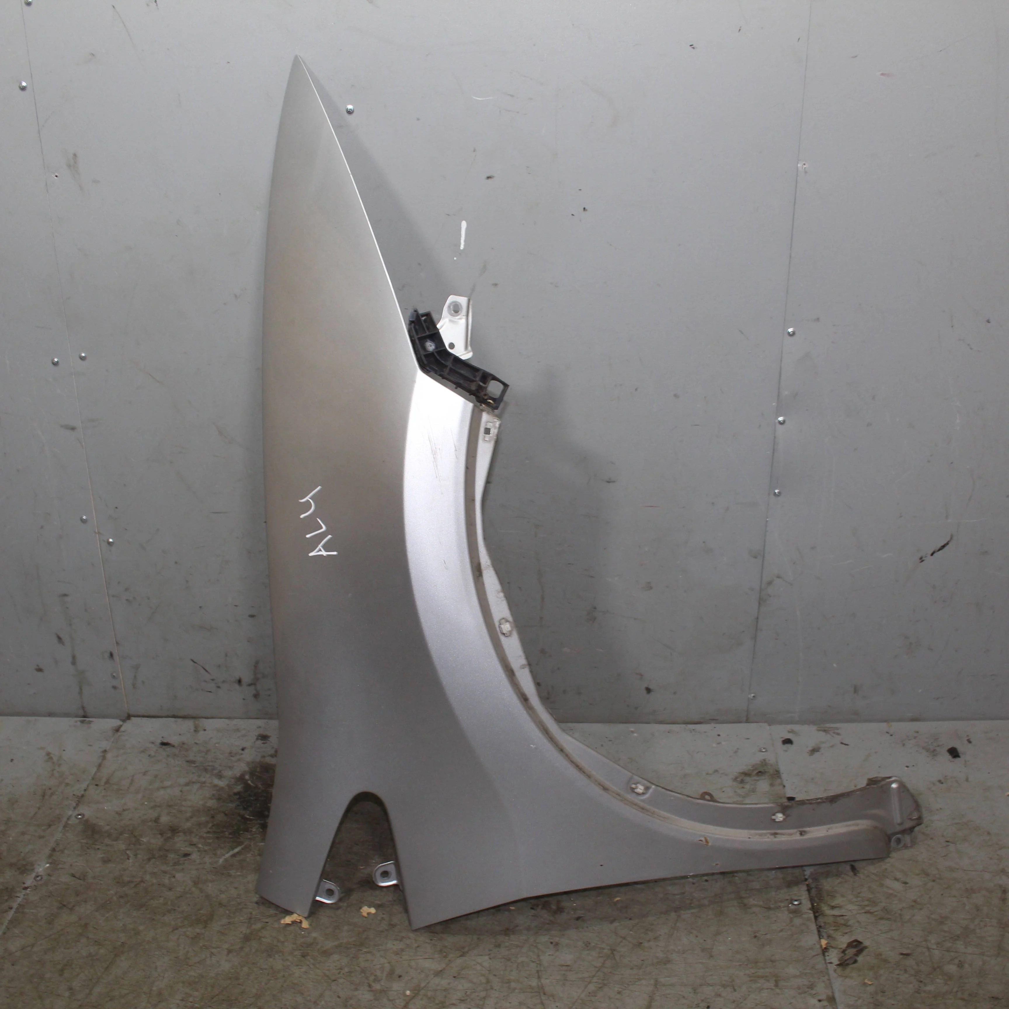 Крыло переднее правое HONDA Civic VIII (2005—2009)