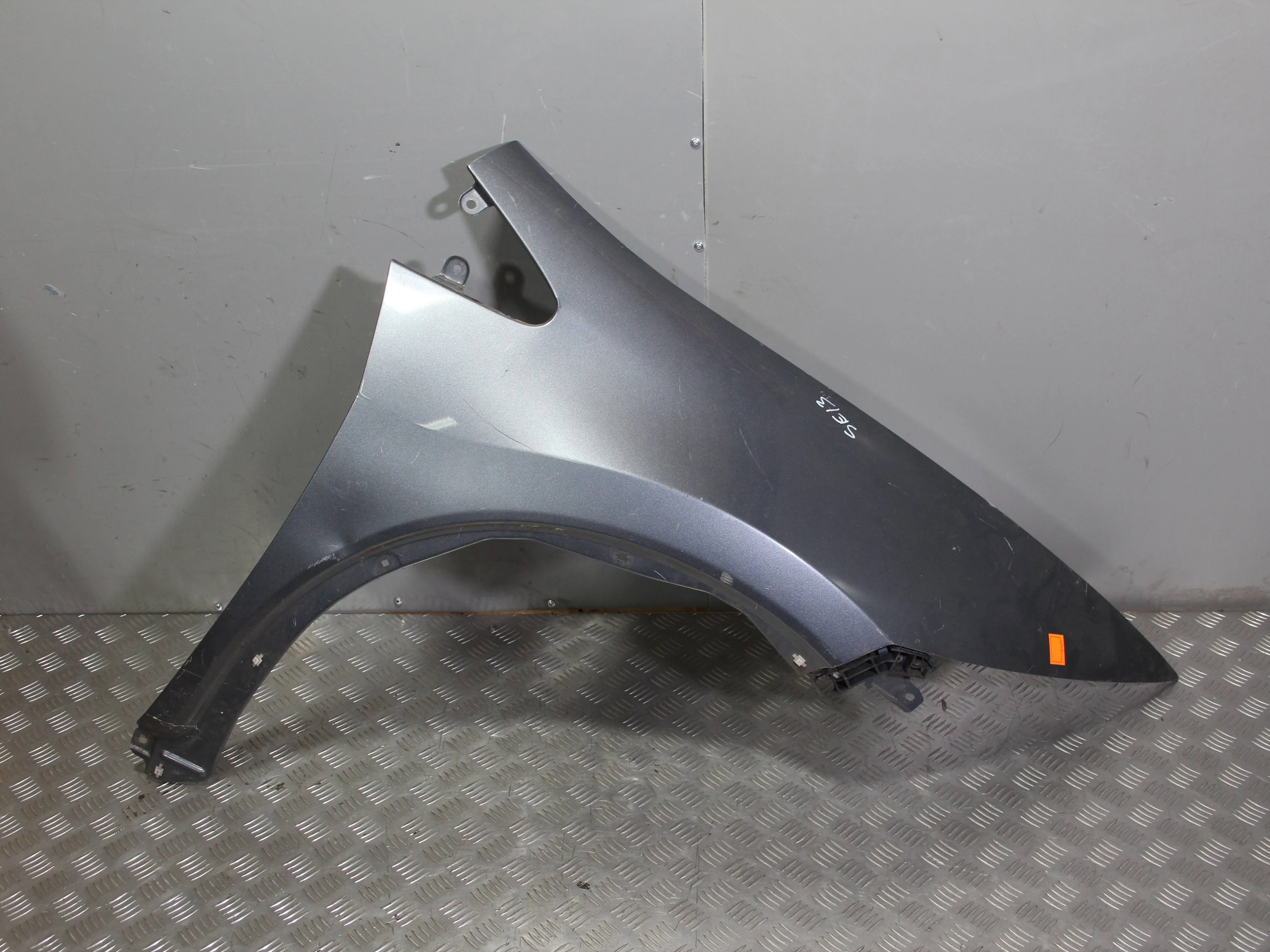 Крыло переднее правое HONDA Civic VIII (2005—2009)