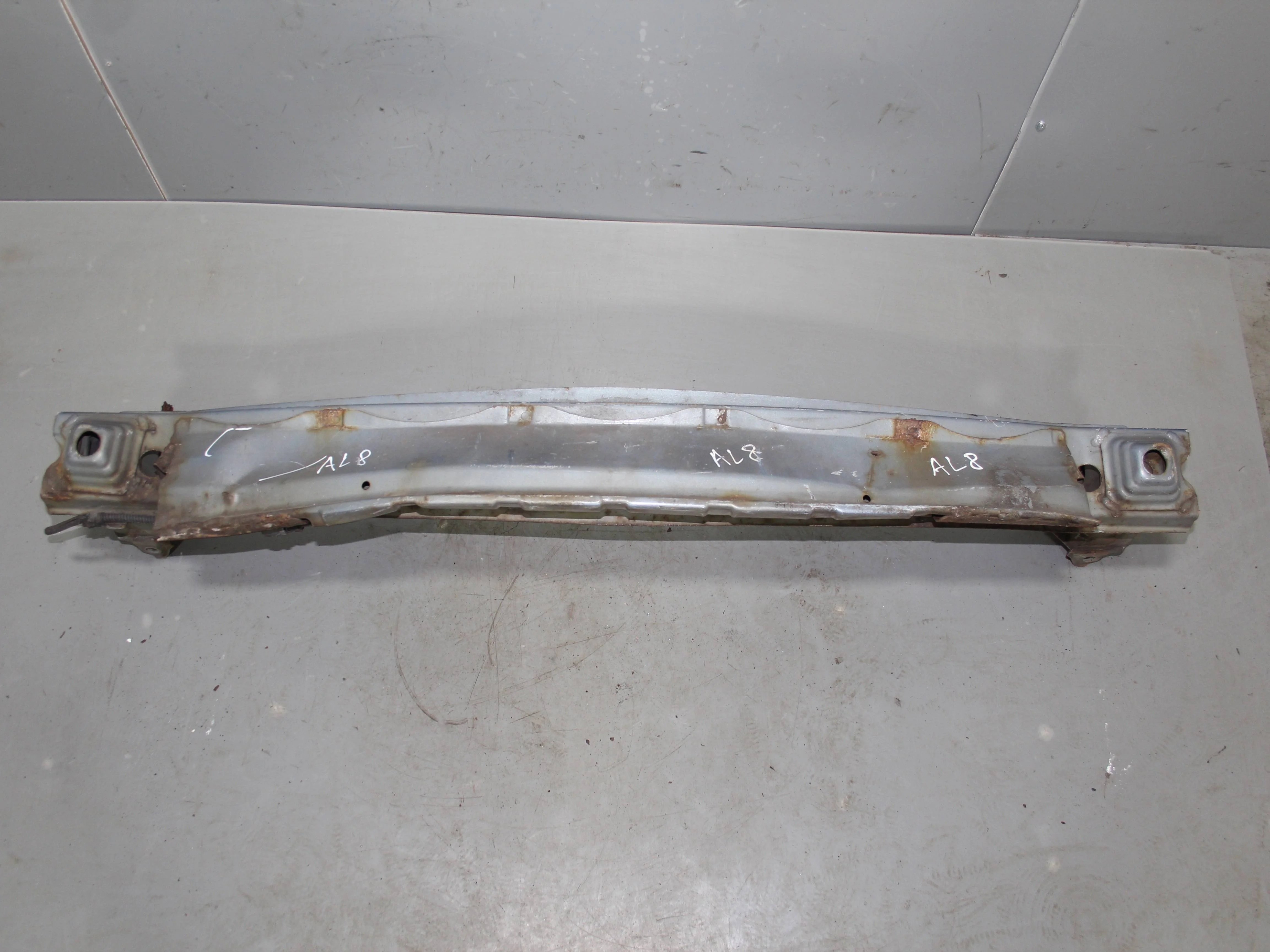 Усилитель переднего бампера HONDA Civic VIII (200