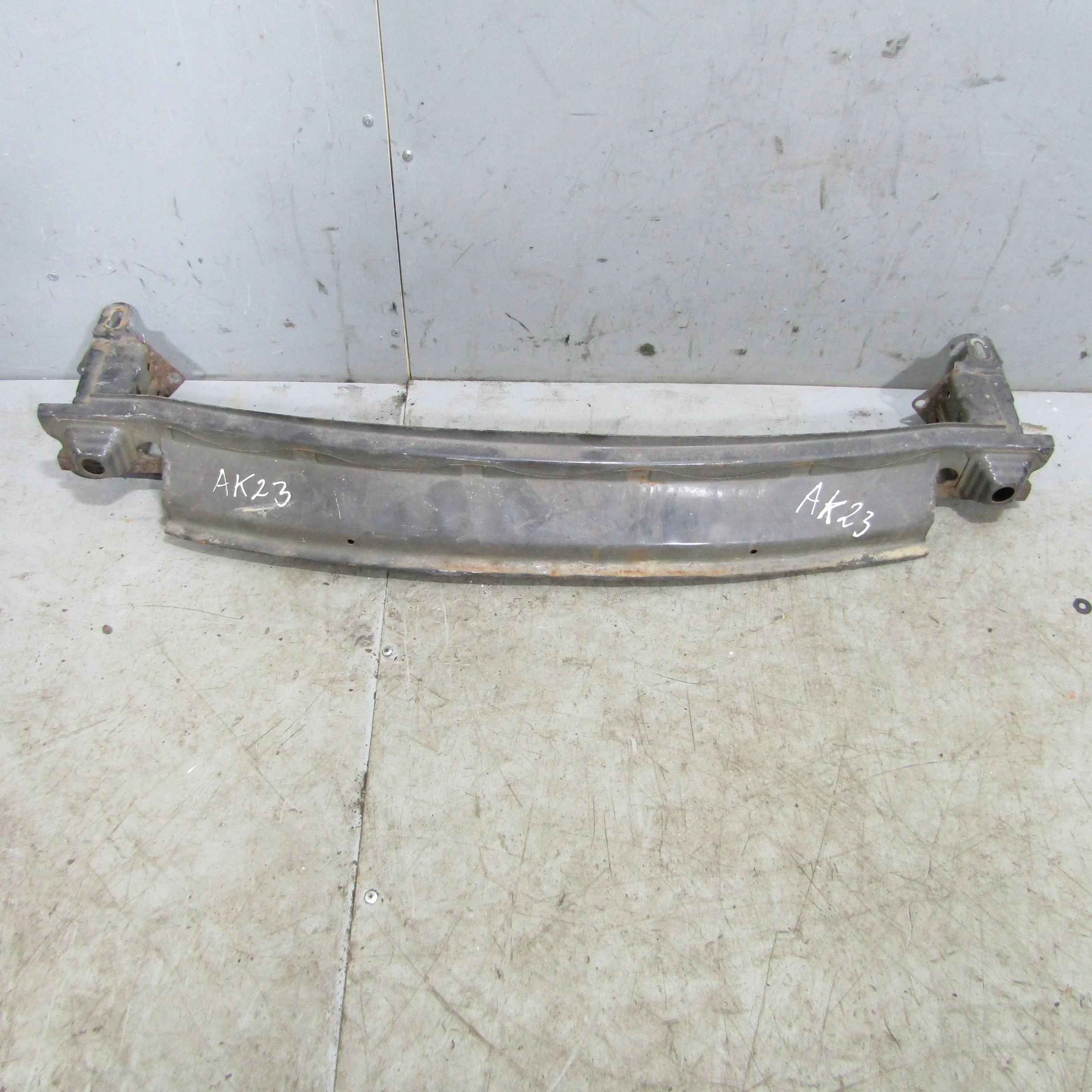 Усилитель переднего бампера HONDA Civic VIII (200