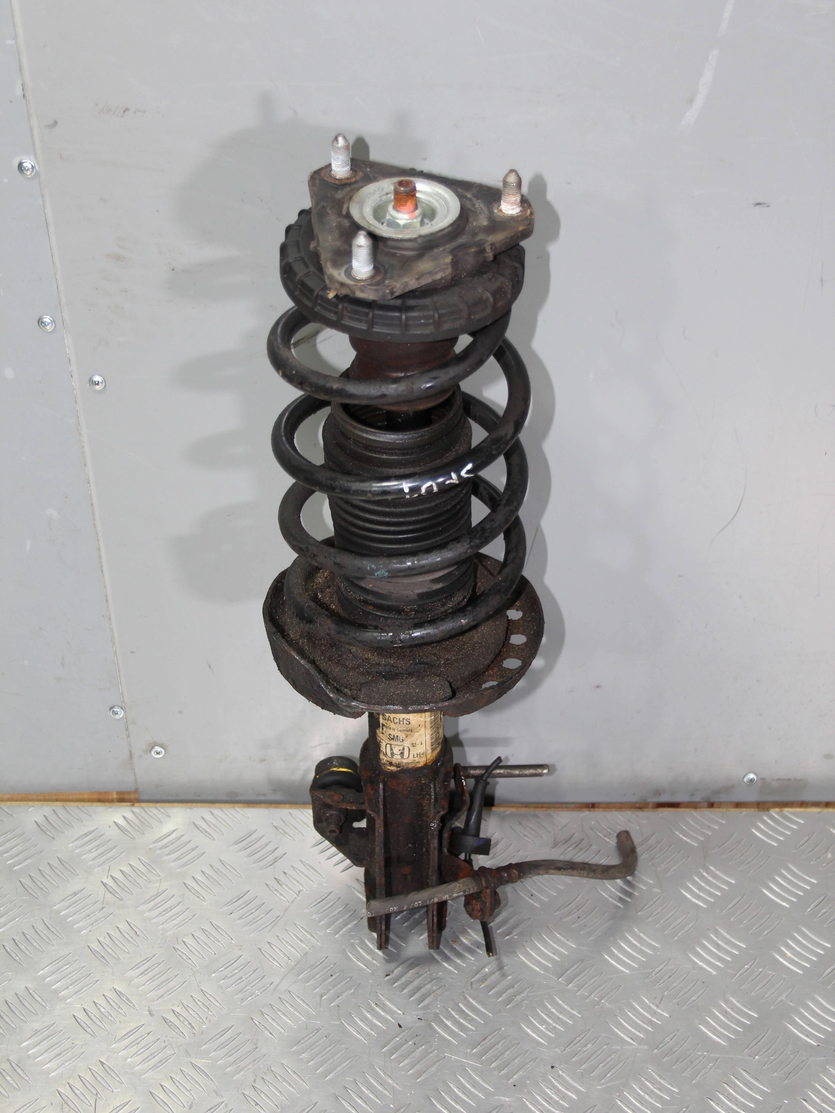 Амортизатор передний левый HONDA Civic VIII (2005