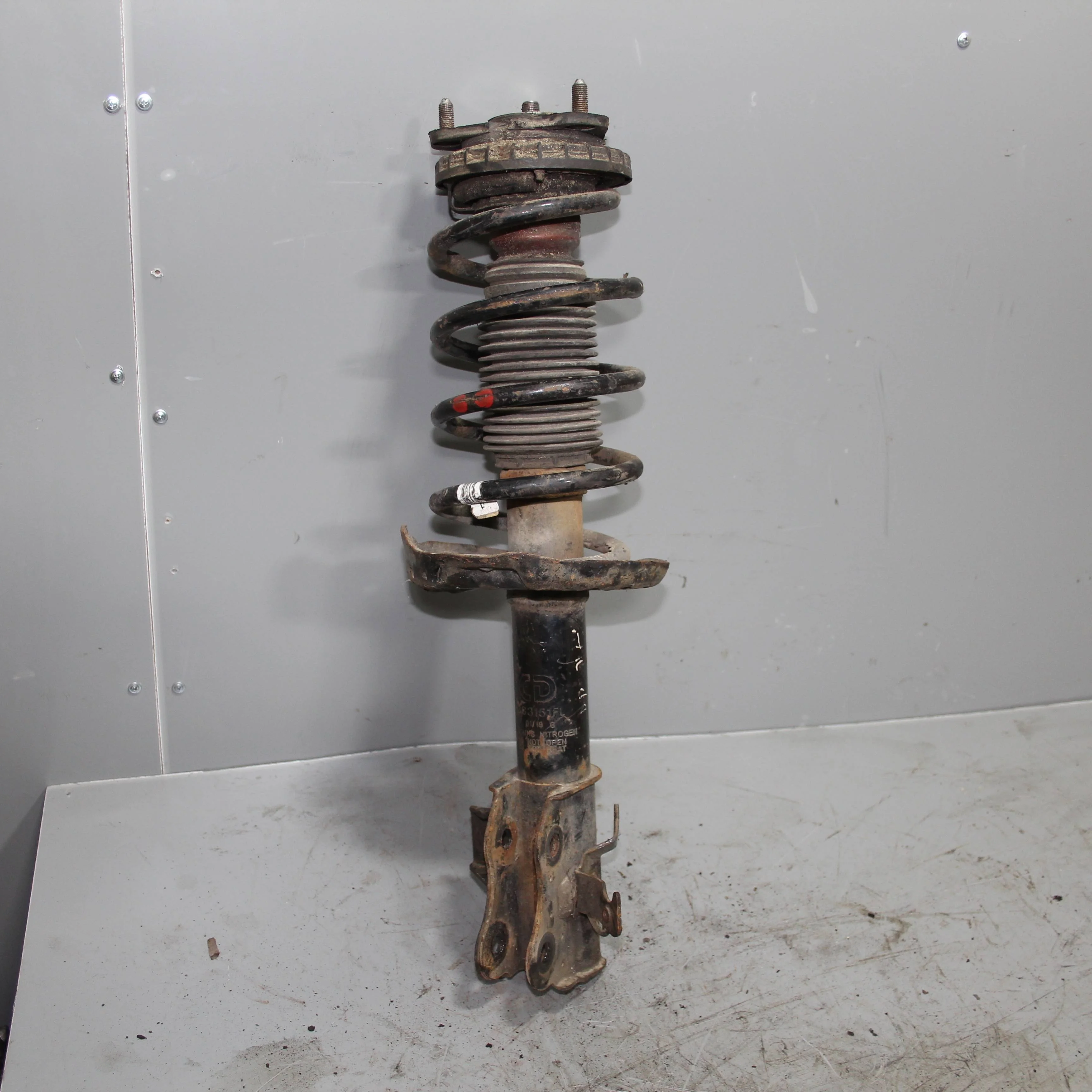 Амортизатор передний левый HONDA Civic VIII (2005