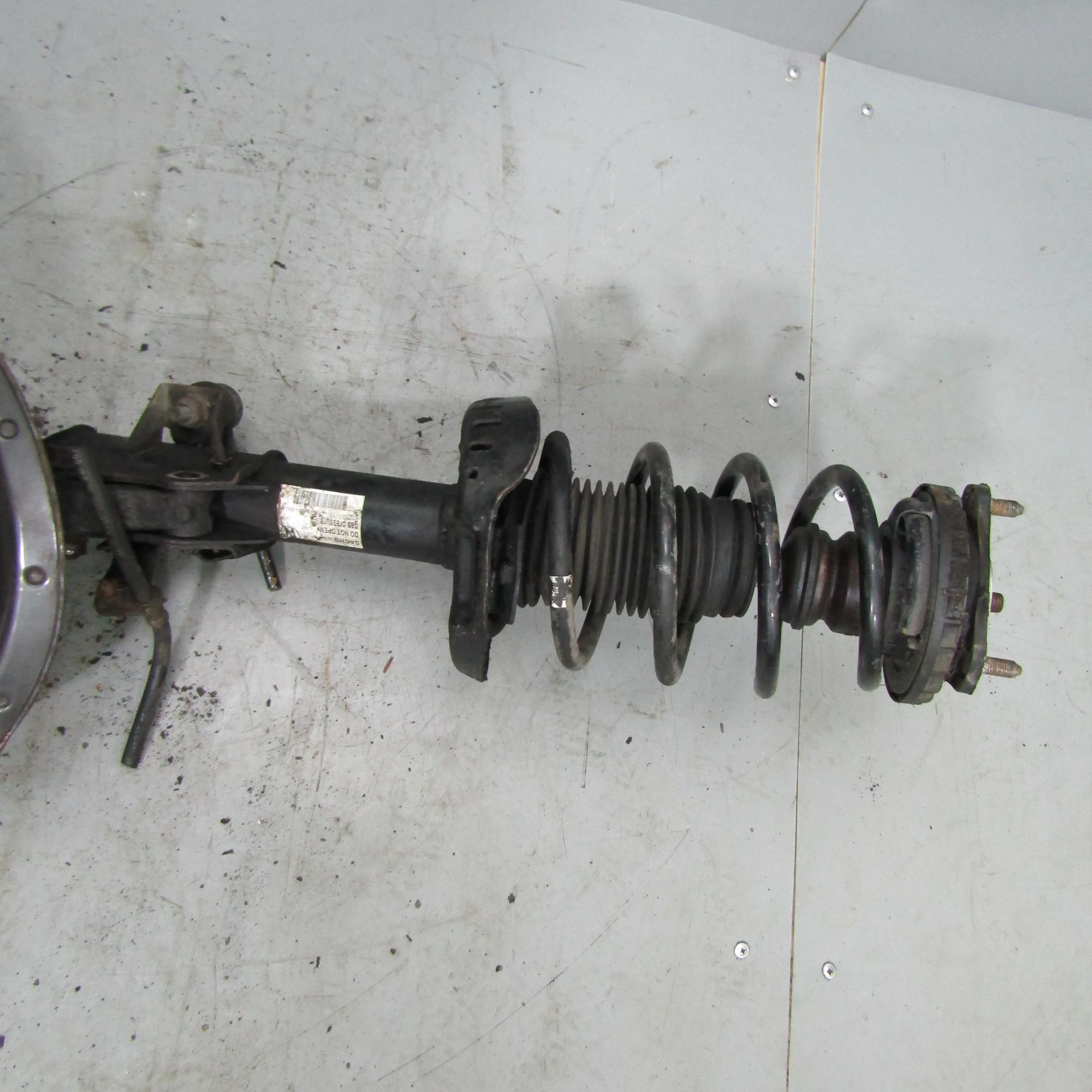 Амортизатор передний левый HONDA Civic VIII (2005