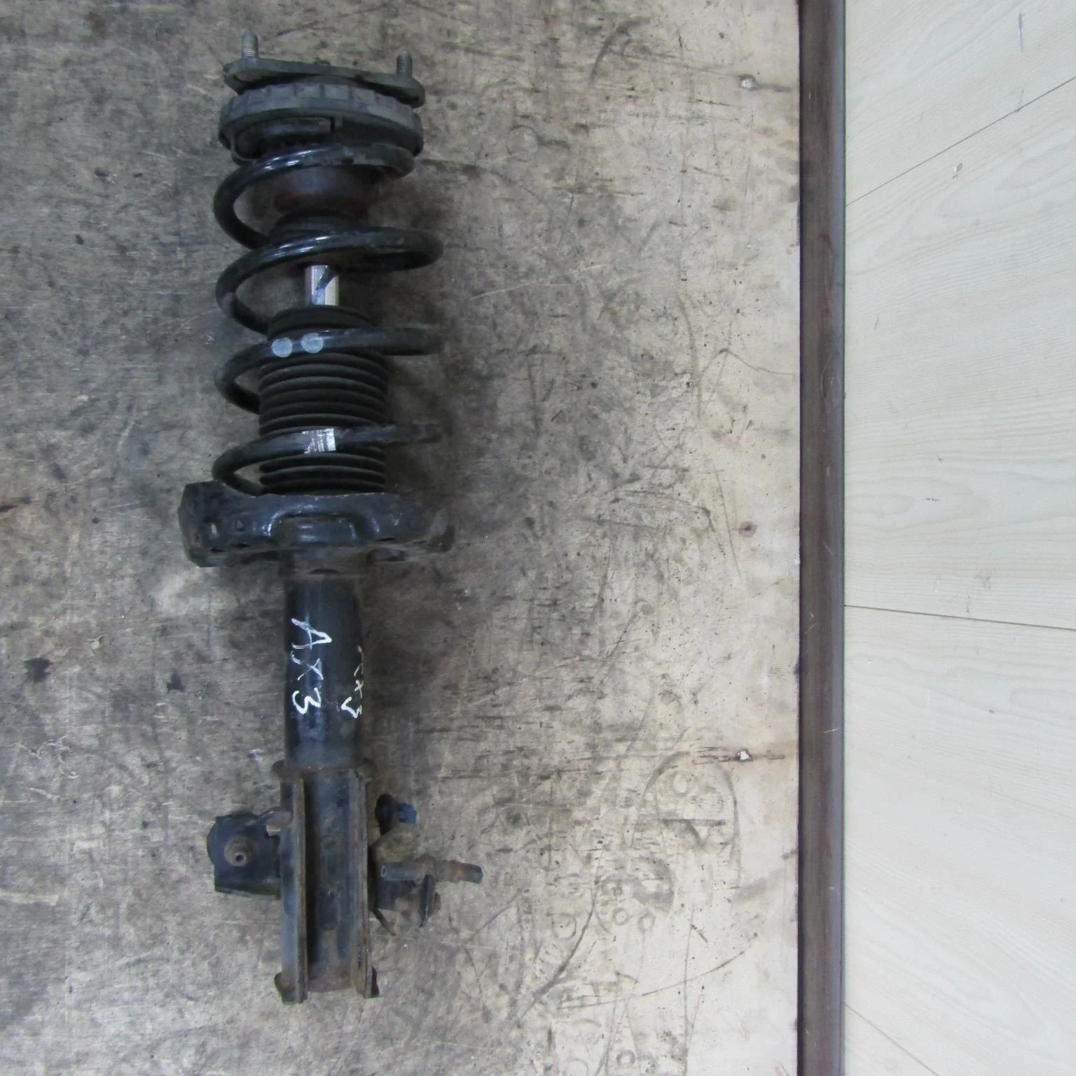 Амортизатор передний левый HONDA Civic VIII (2005