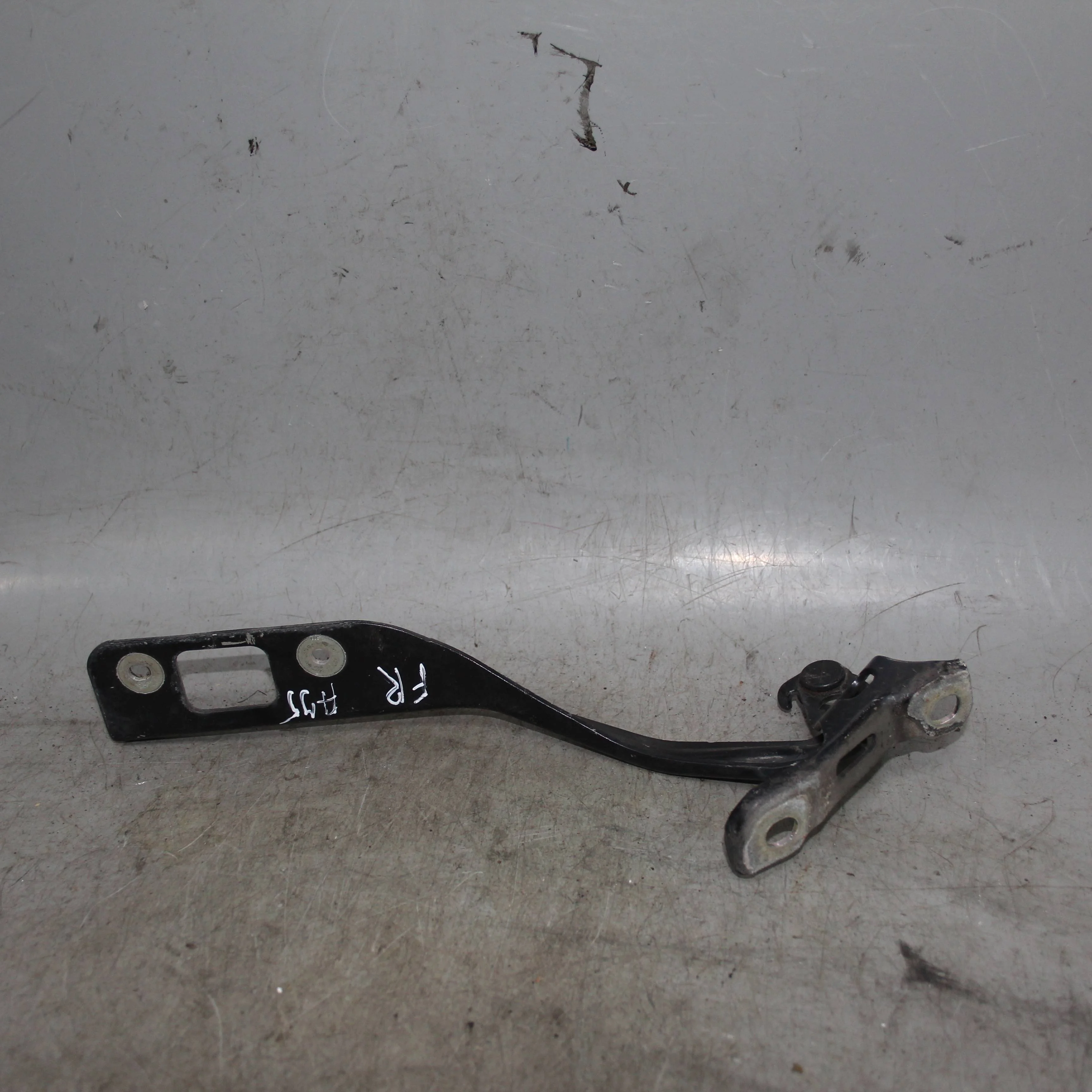 Петля капота правая HONDA Civic VIII (2005—2009)