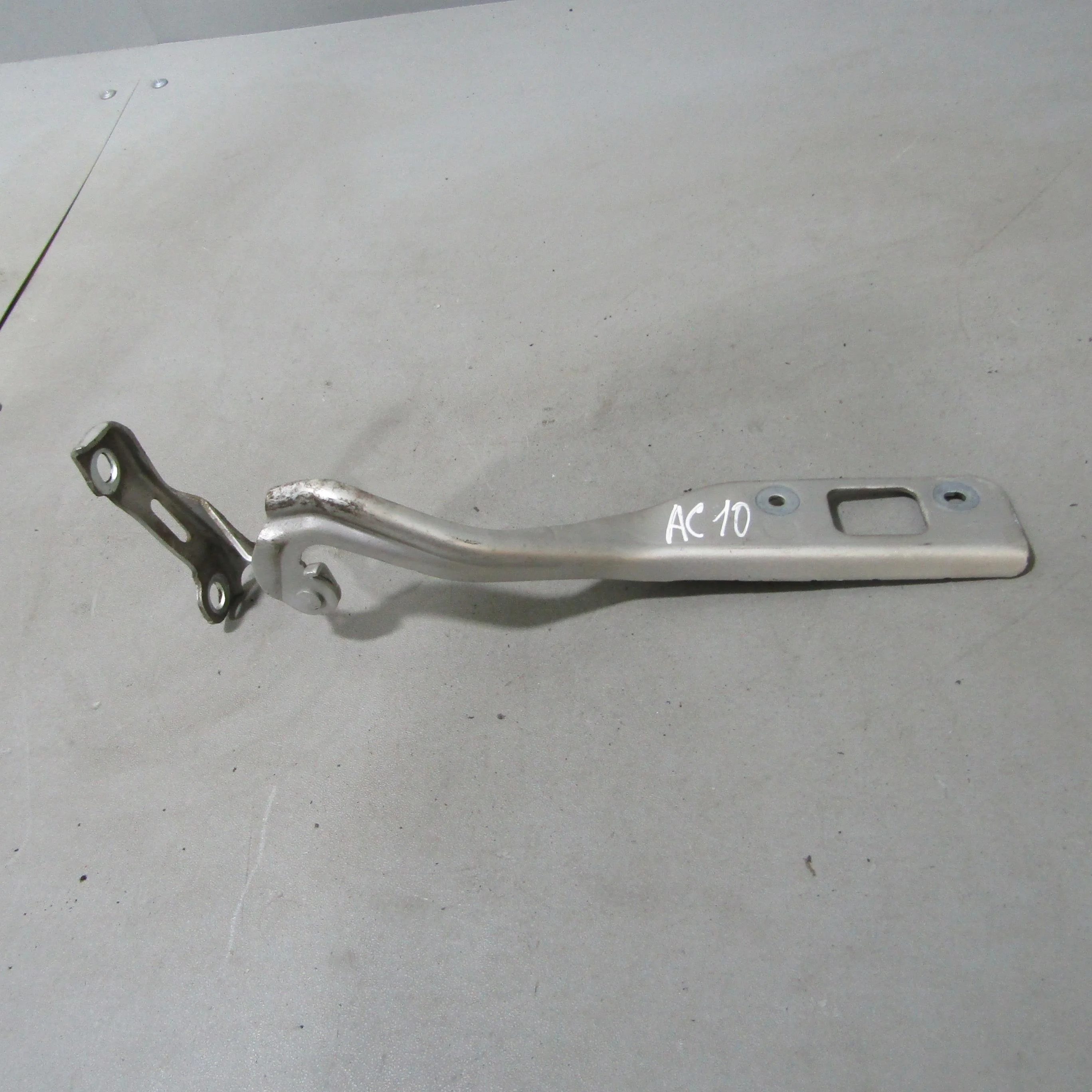 Петля капота правая HONDA Civic VIII (2005—2009)