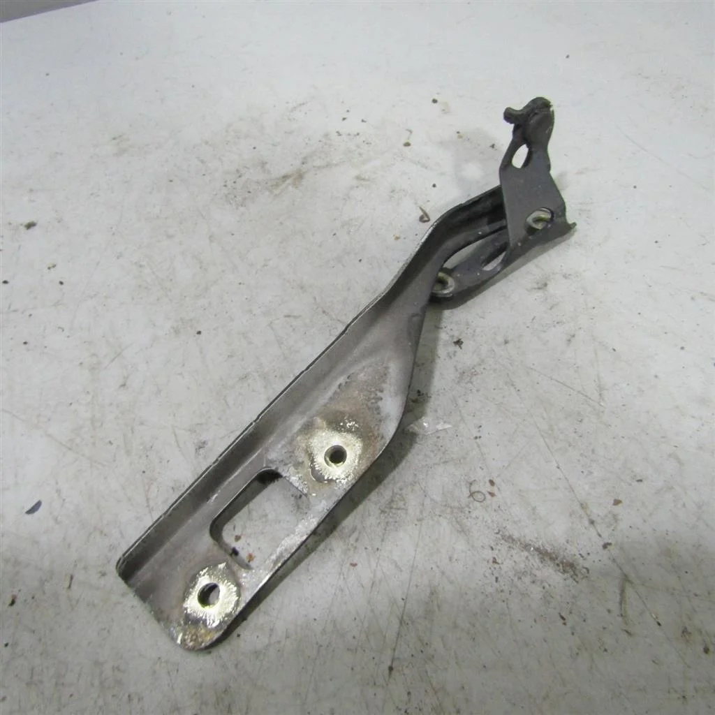 Петля капота правая HONDA Civic VIII (2005—2009)