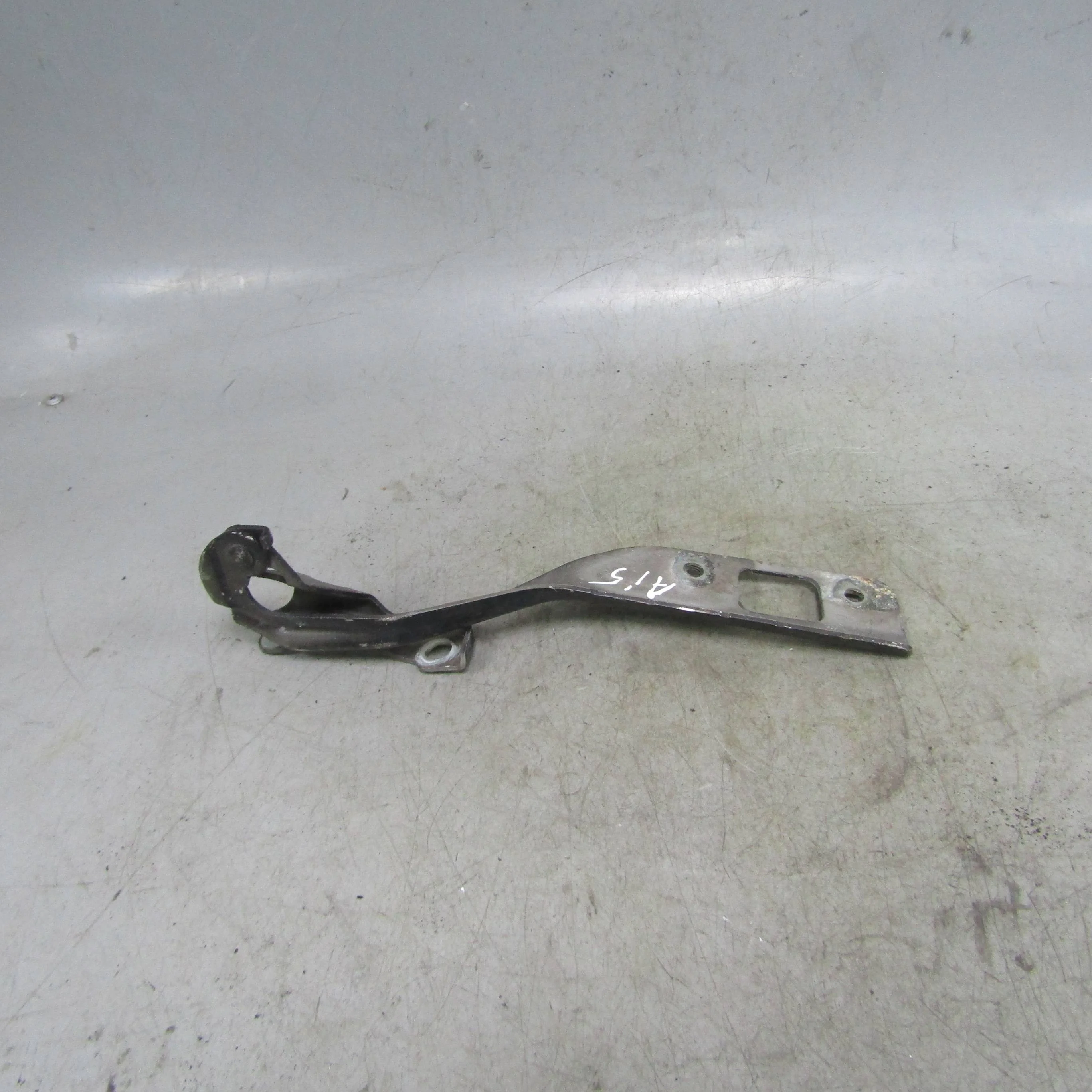 Петля капота правая HONDA Civic VIII (2005—2009)