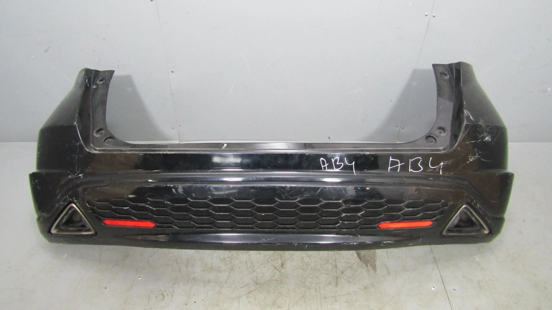 Бампер задний HONDA Civic VIII (2005—2009)