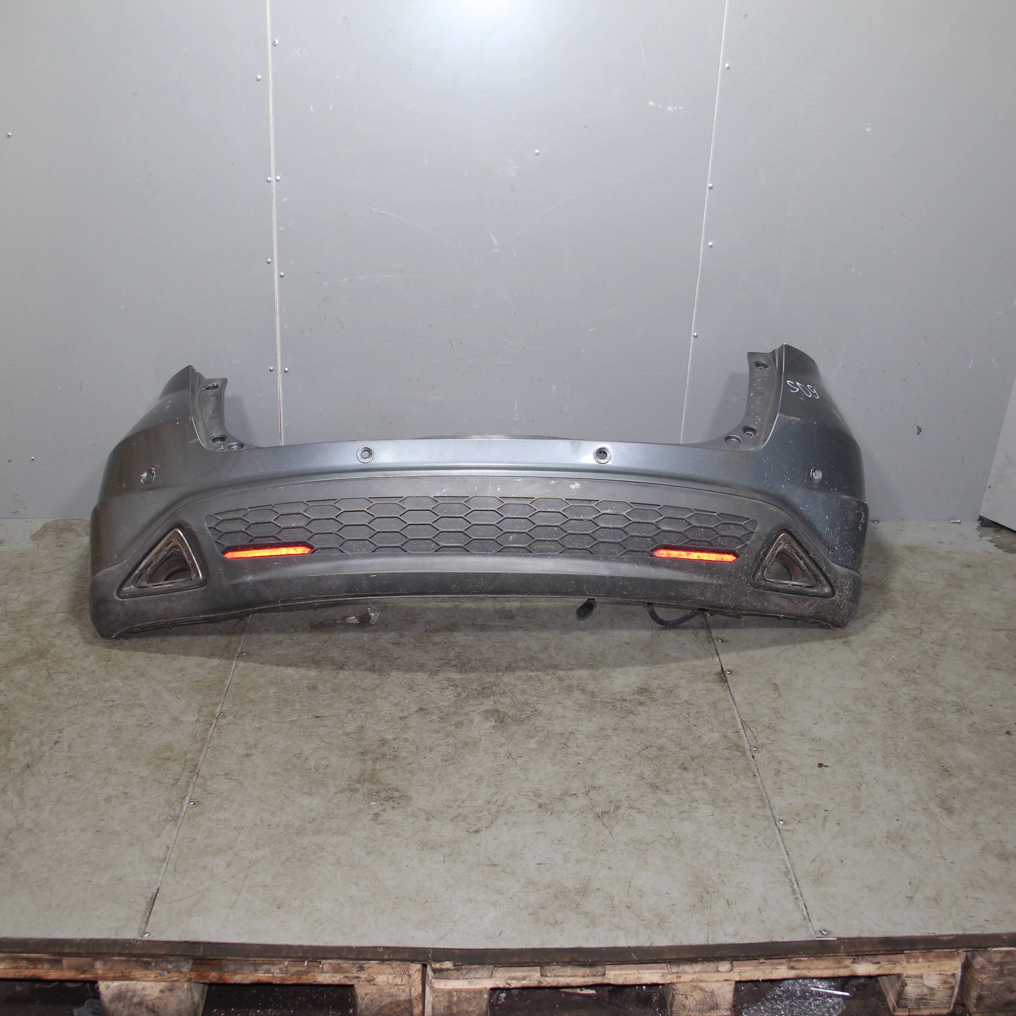 Бампер задний HONDA Civic VIII (2005—2009)