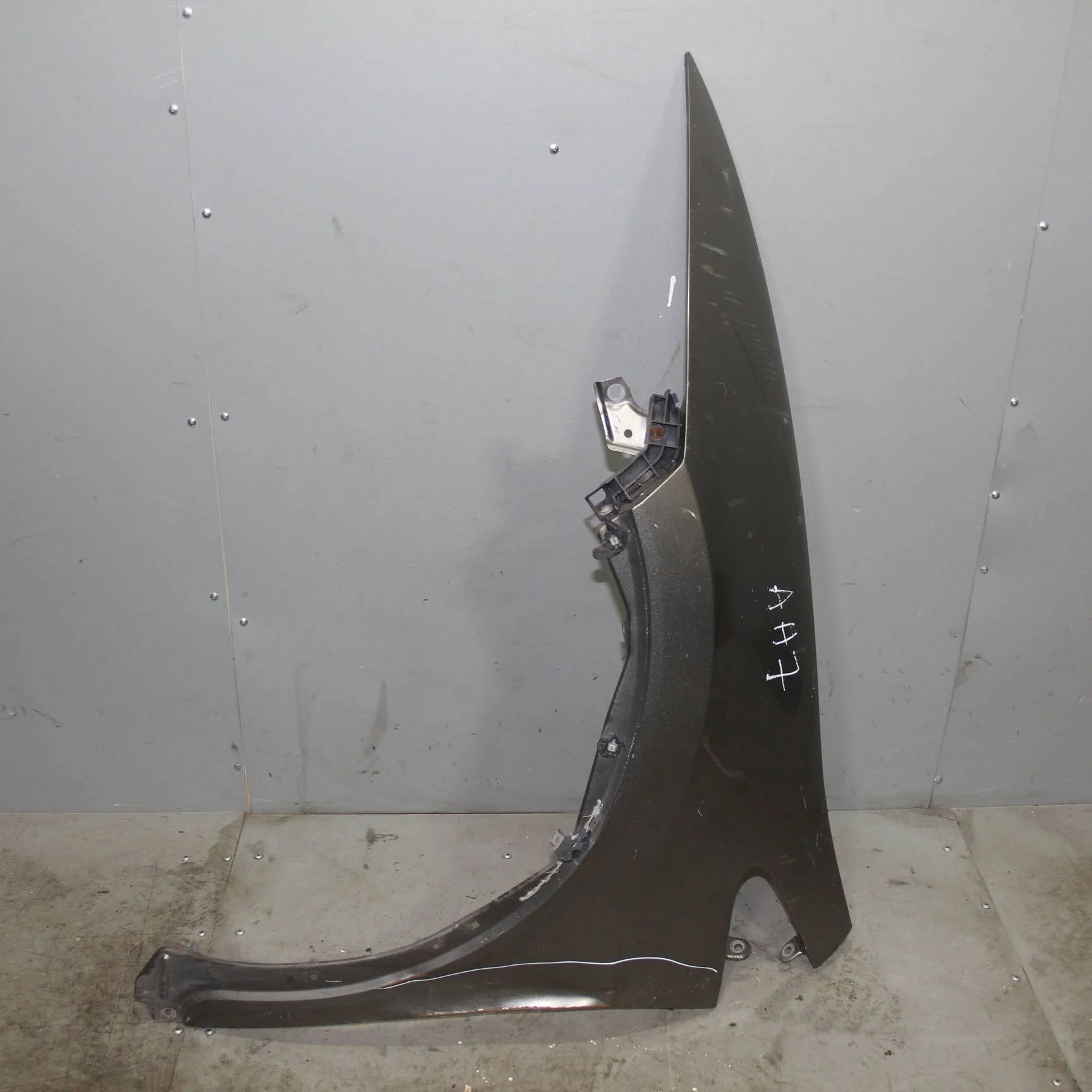 Крыло переднее левое HONDA Civic VIII (2005—2009)