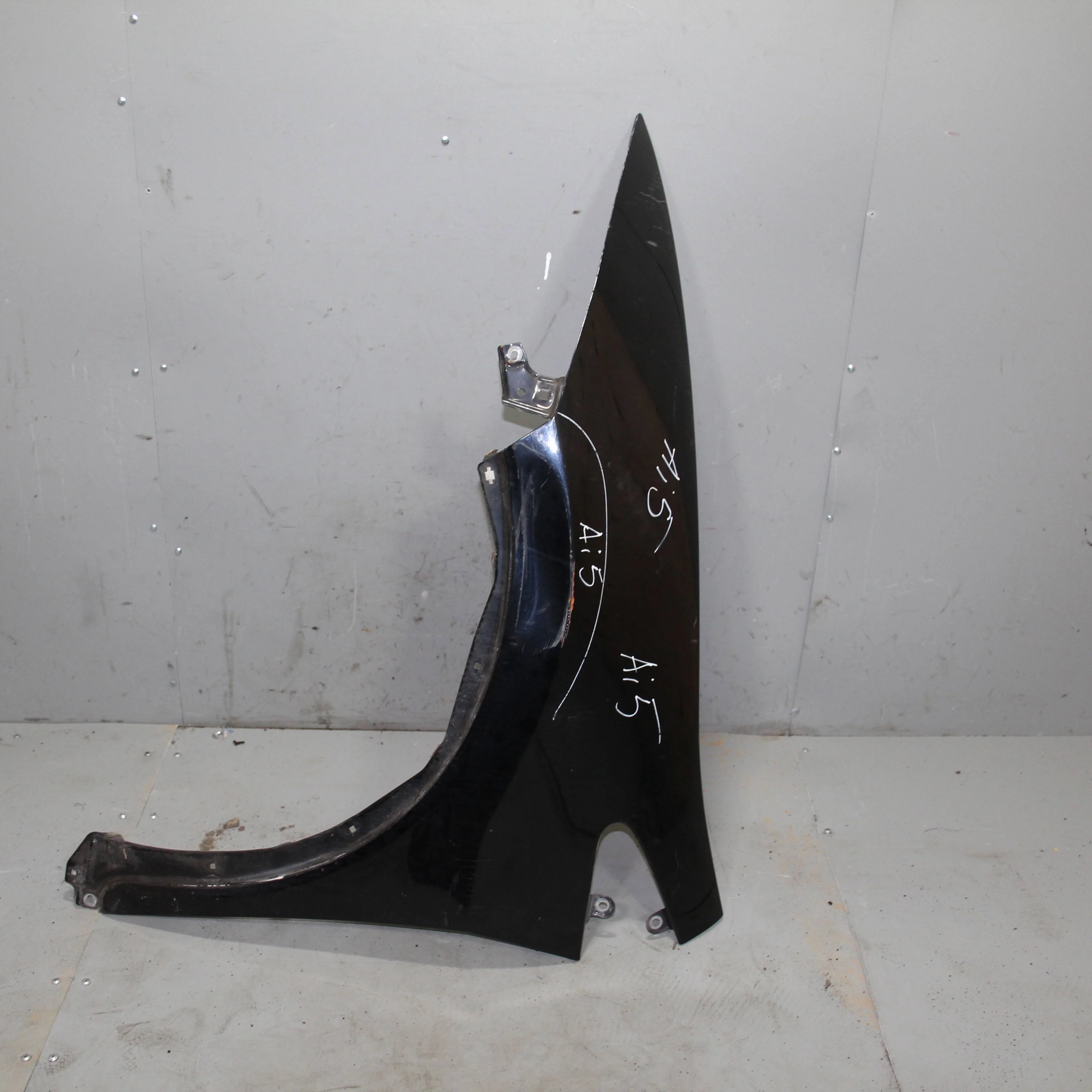 Крыло переднее левое HONDA Civic VIII (2005—2009)