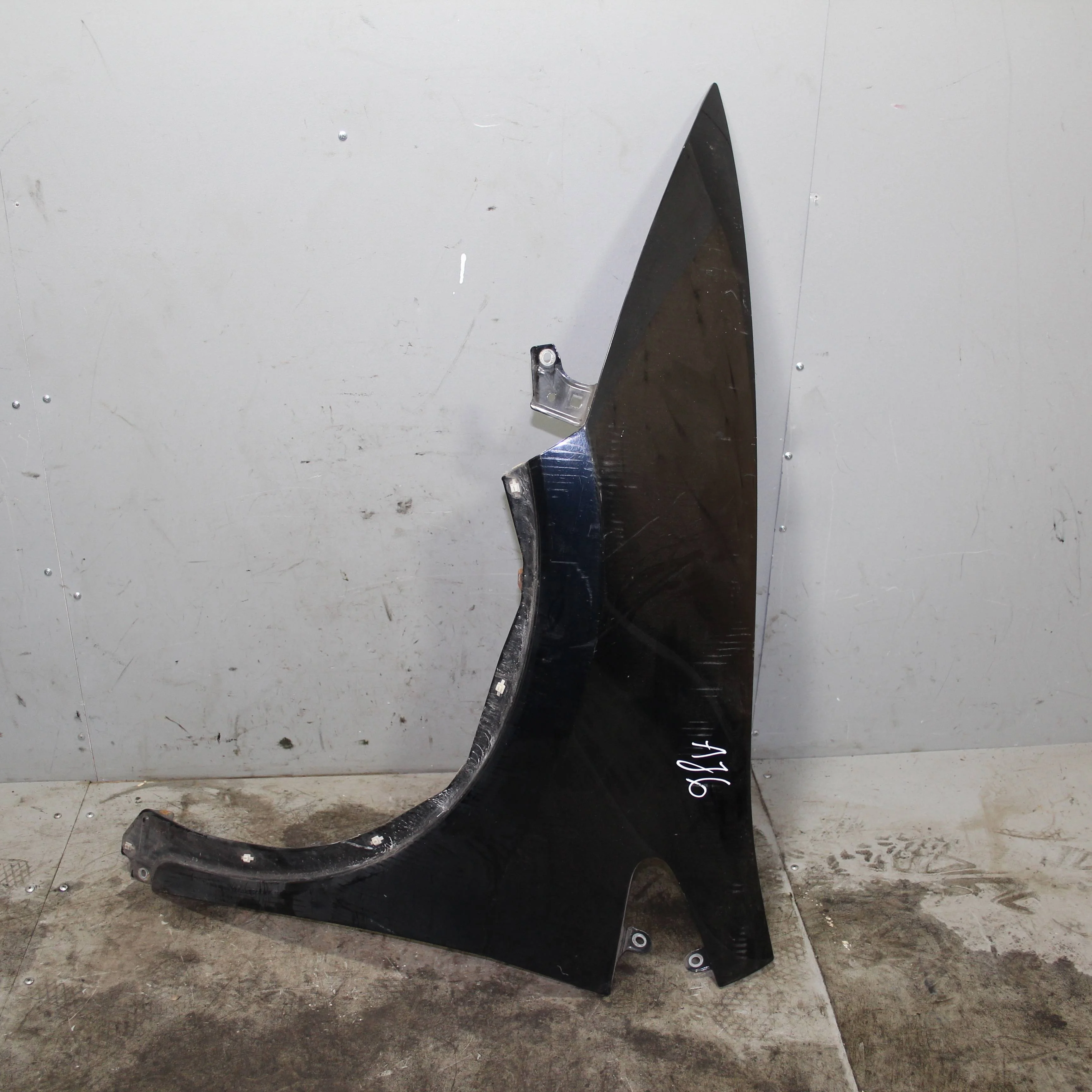 Крыло переднее левое HONDA Civic VIII (2005—2009)